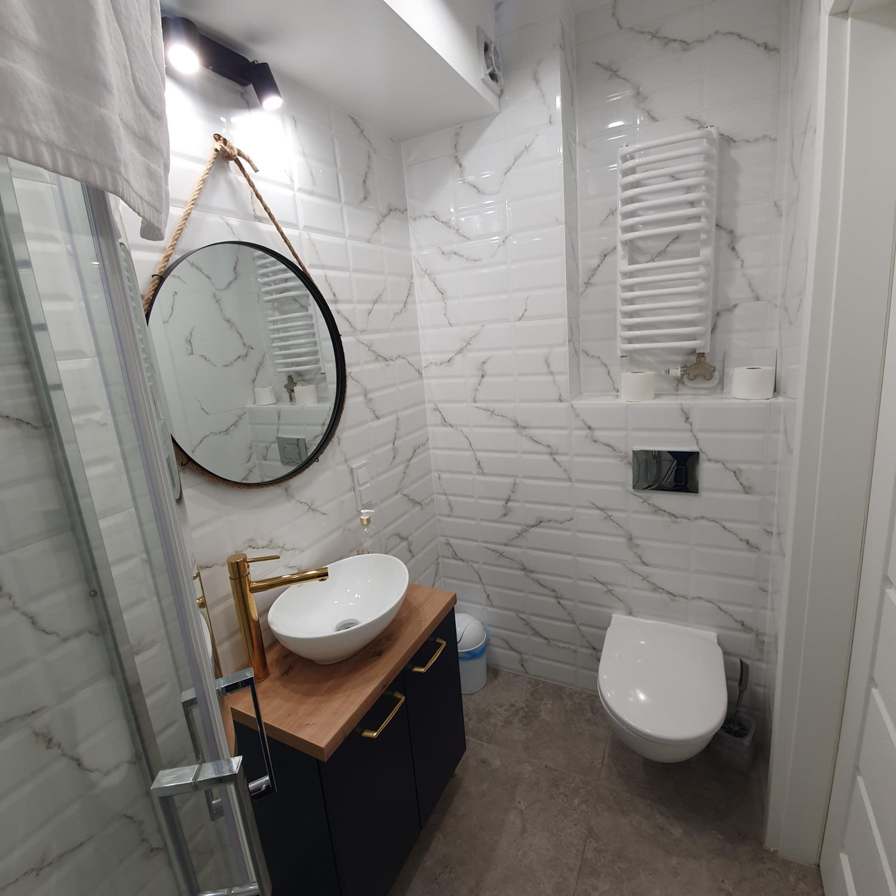 Ice Apartments