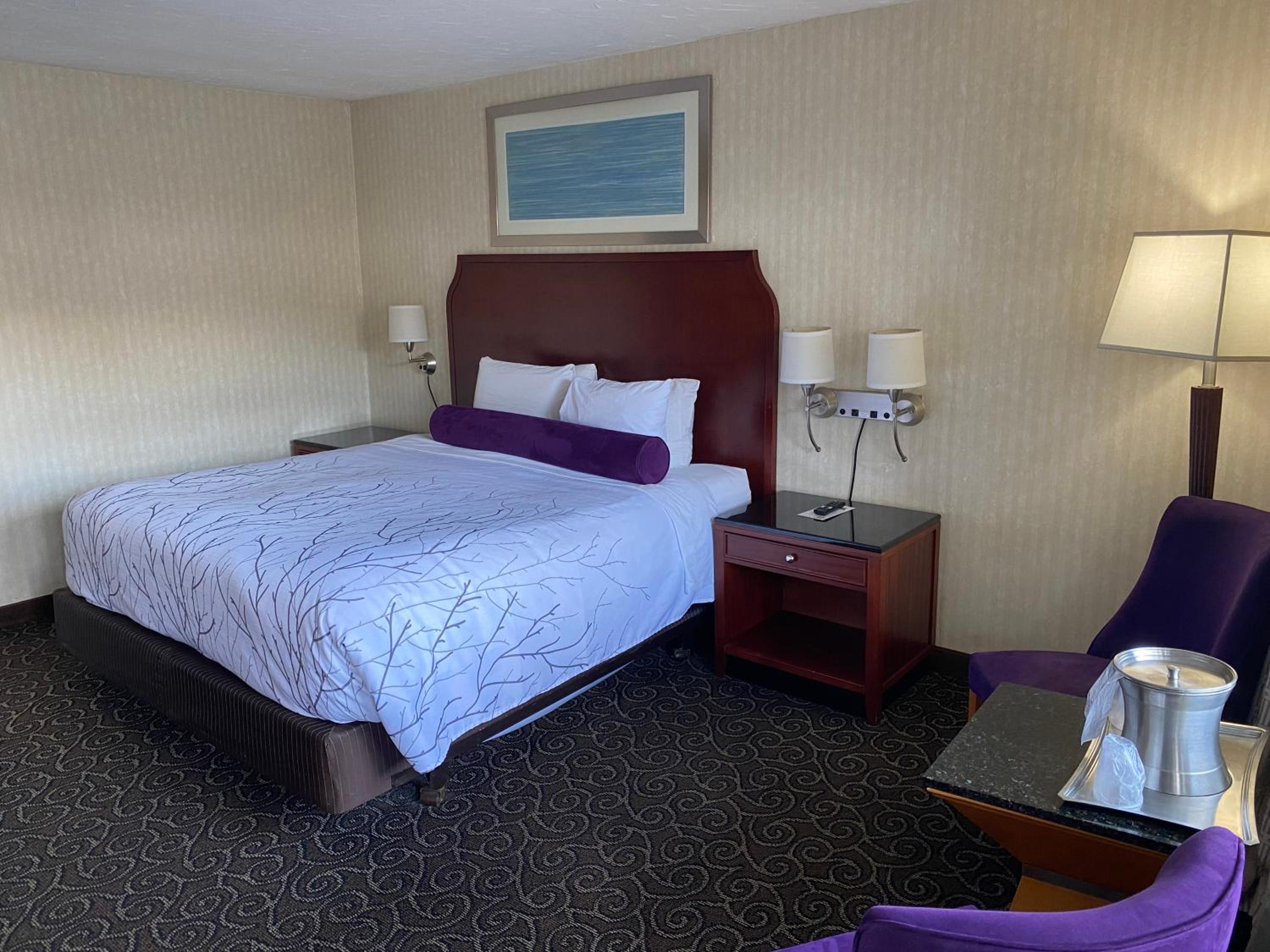 Brattleboro Vacations - The Black Mountain Inn - Property Image 19