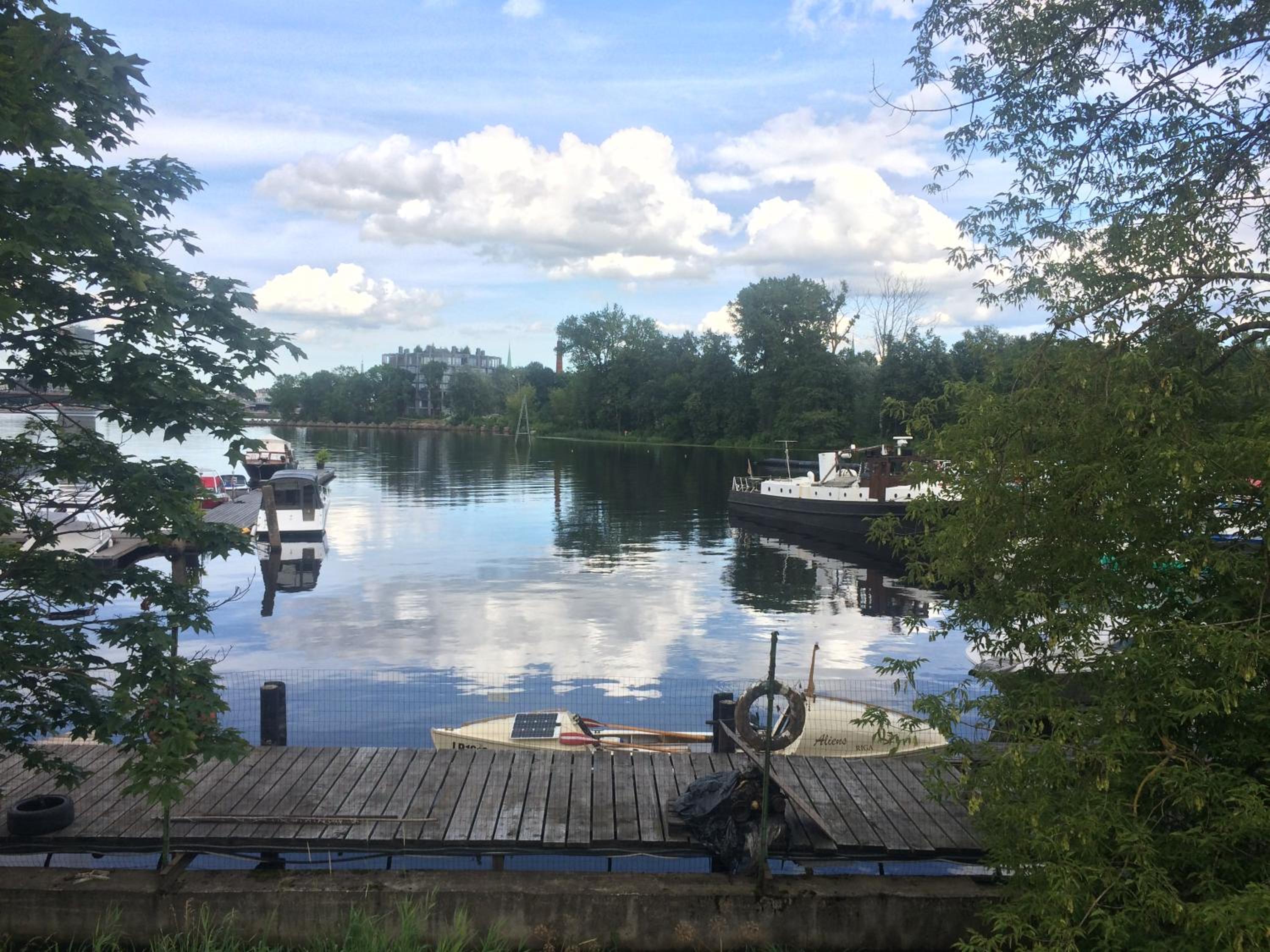 Triada apartament near the park and river Daugava view 2