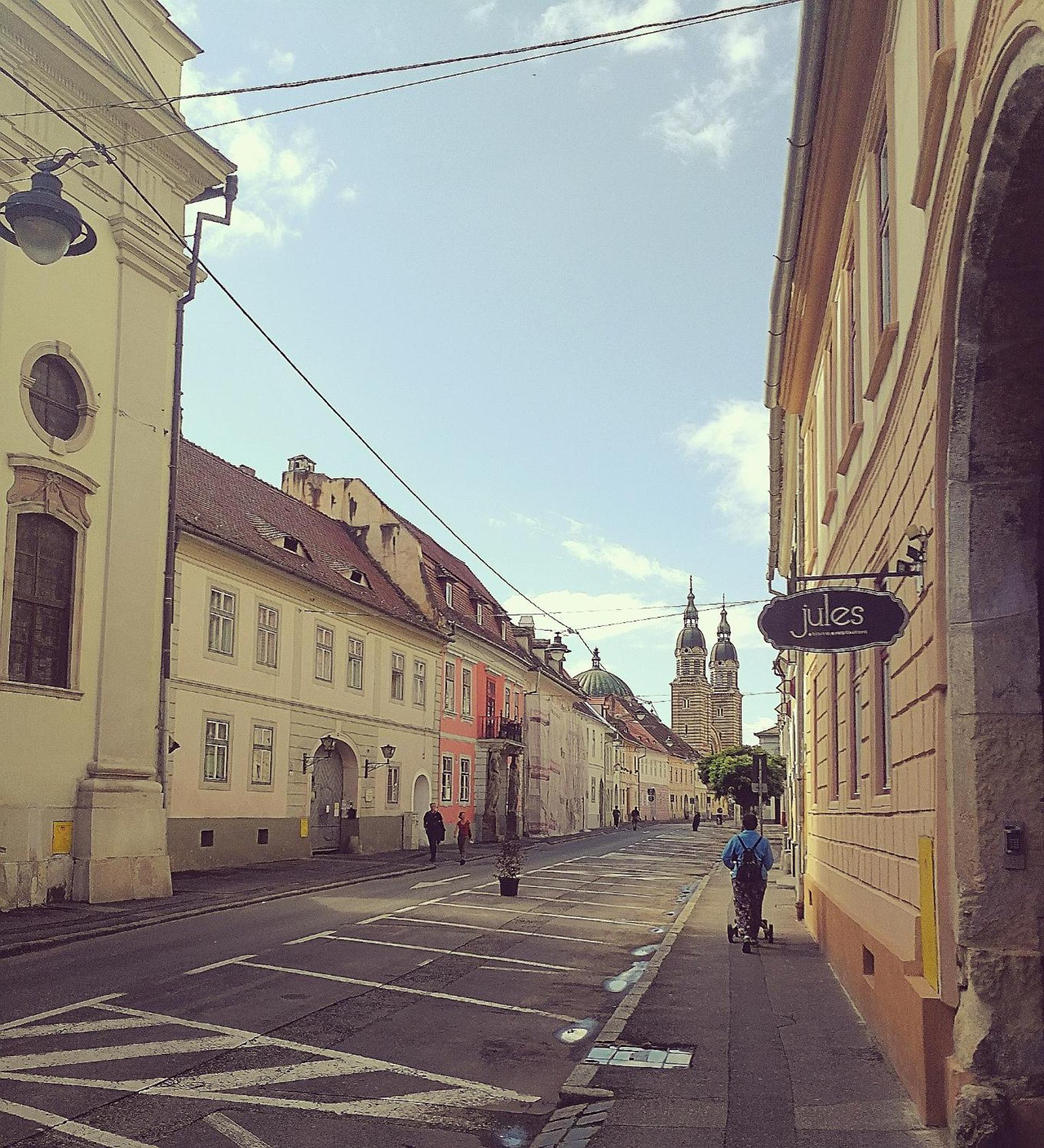 Photo 32
