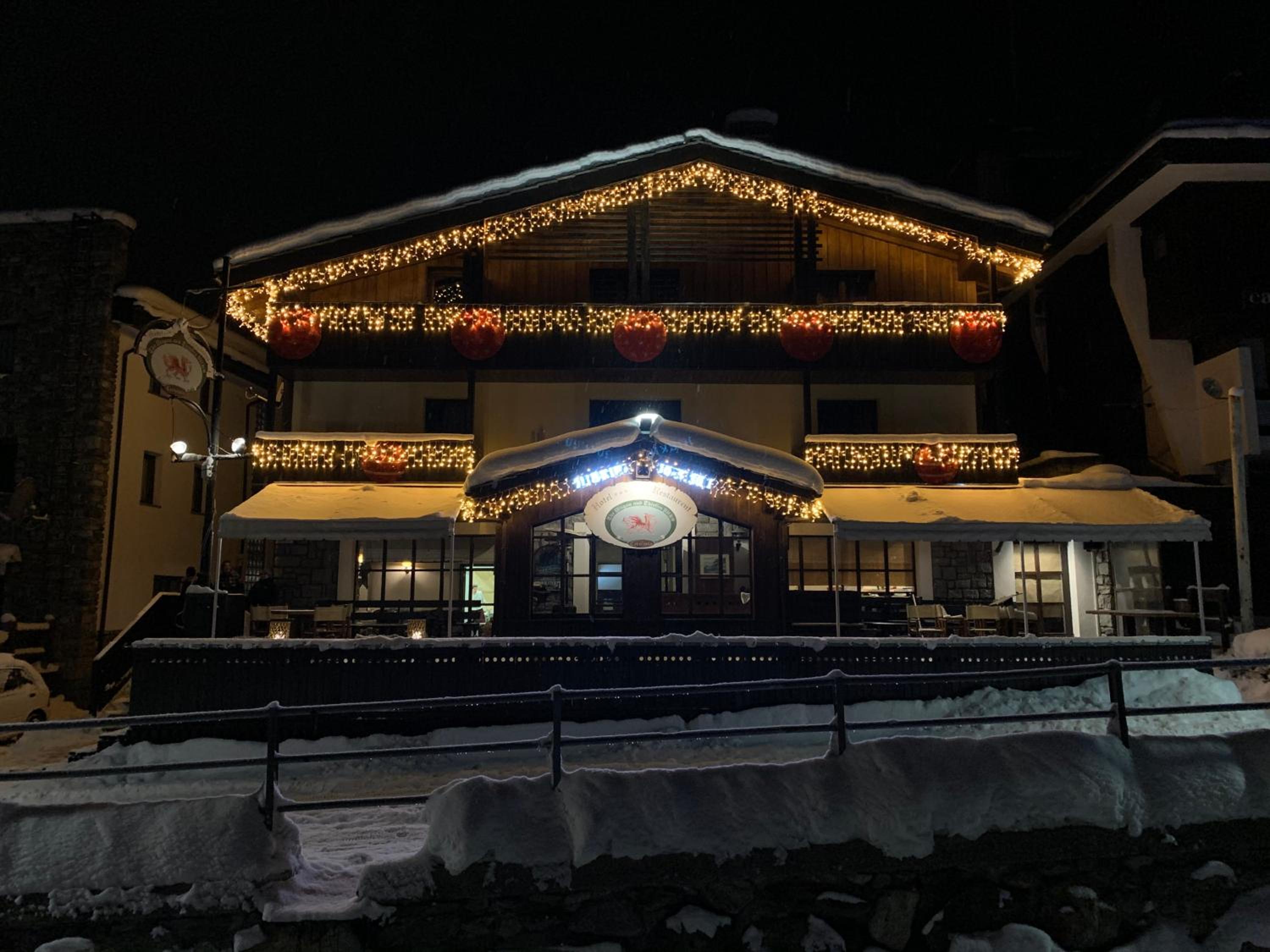 Hotel Chalet Hotel Dragon - Image 1