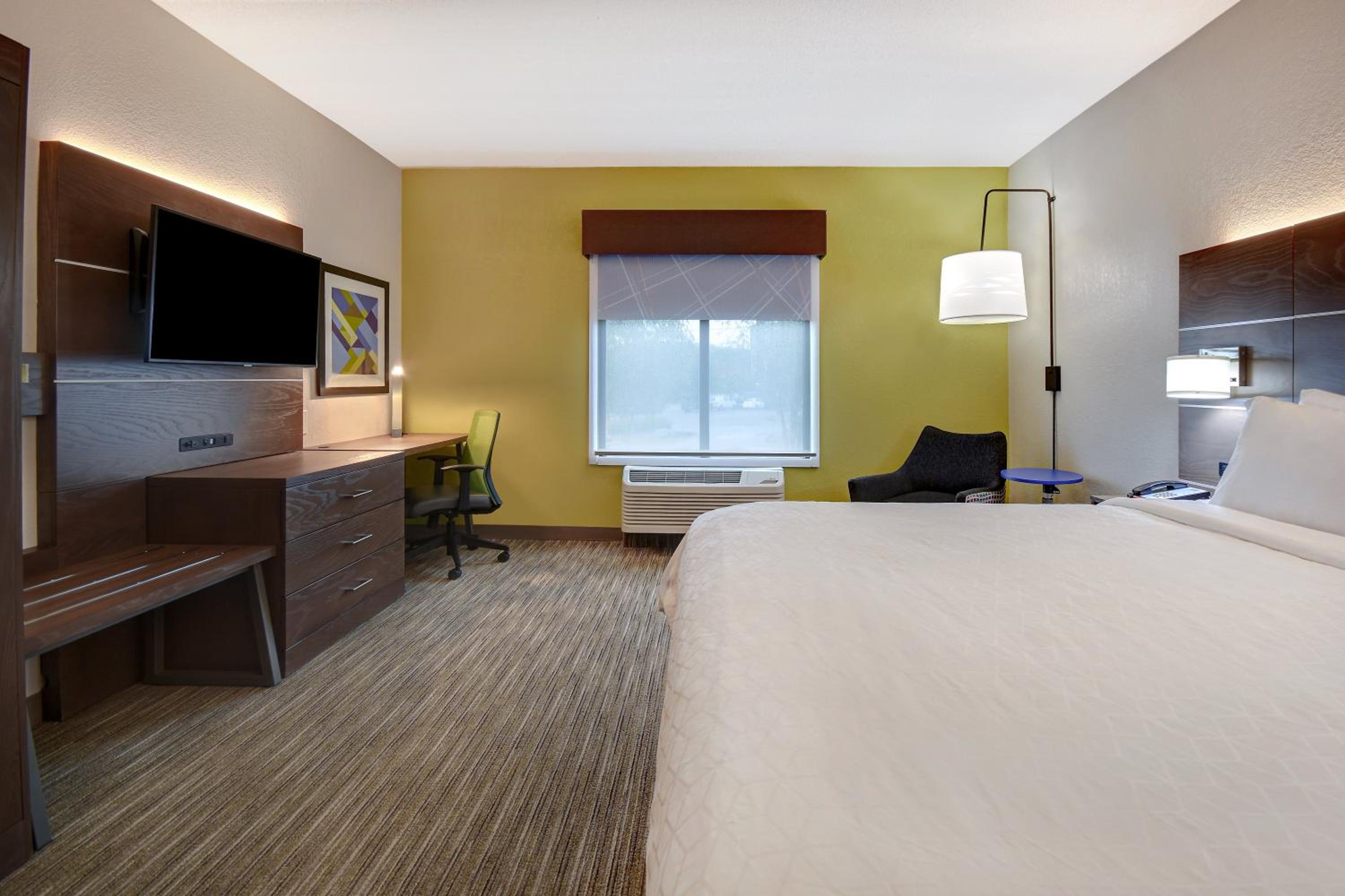 Smyrna Vacations - Holiday Inn Express Hotel  Suites Smyrna-Nashville Area, an IHG Hotel - Property Image 10