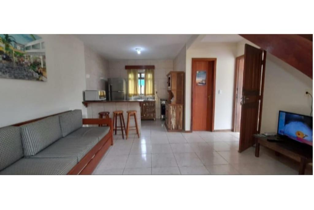 Partiu Praia SC piscinas privativas, ar condicionado, internet, próximo ao mar e centrinho três minutos a pé