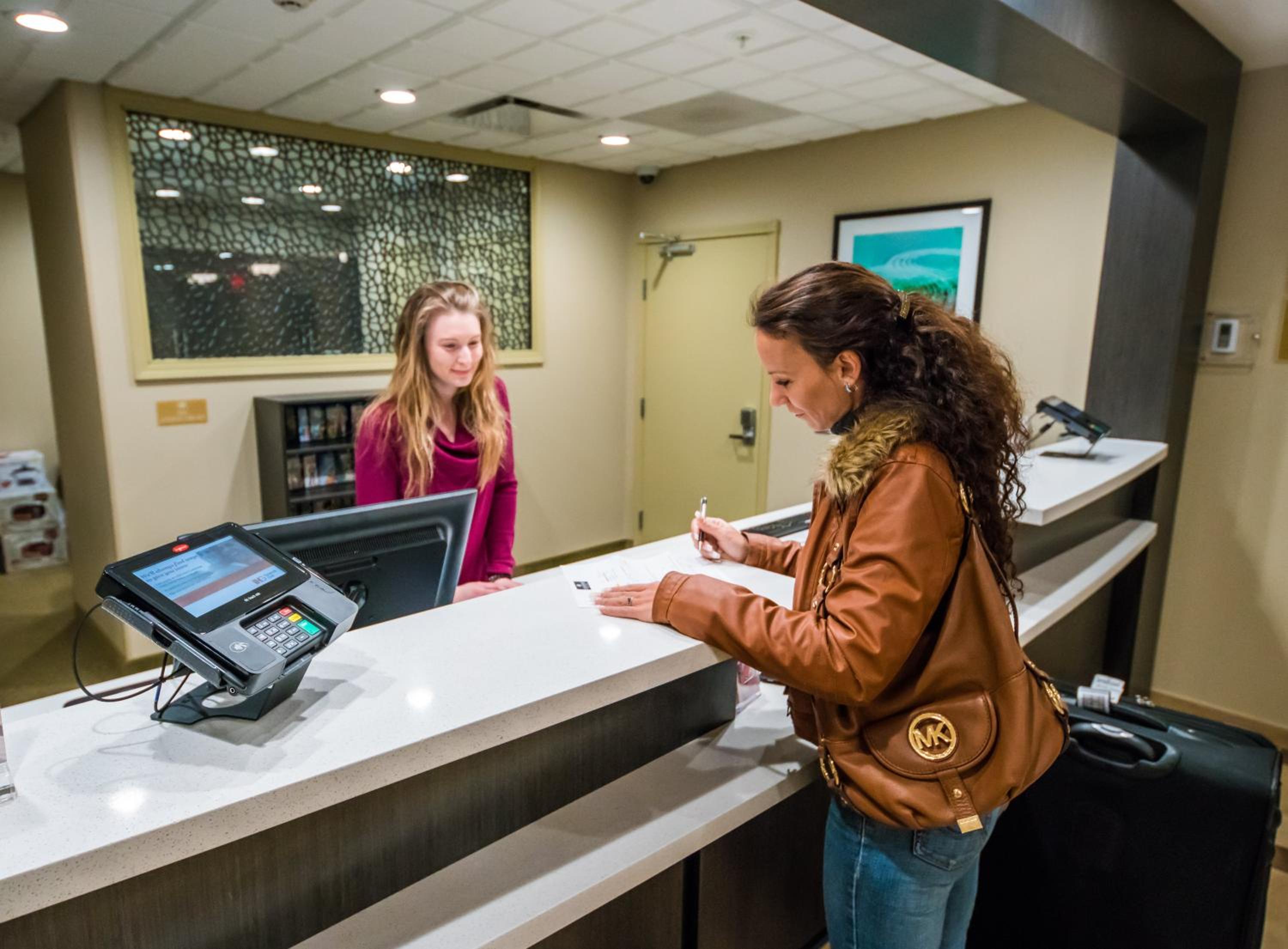 Fairbanks Vacations - Candlewood Suites - Fairbanks, an IHG Hotel - Property Image 59