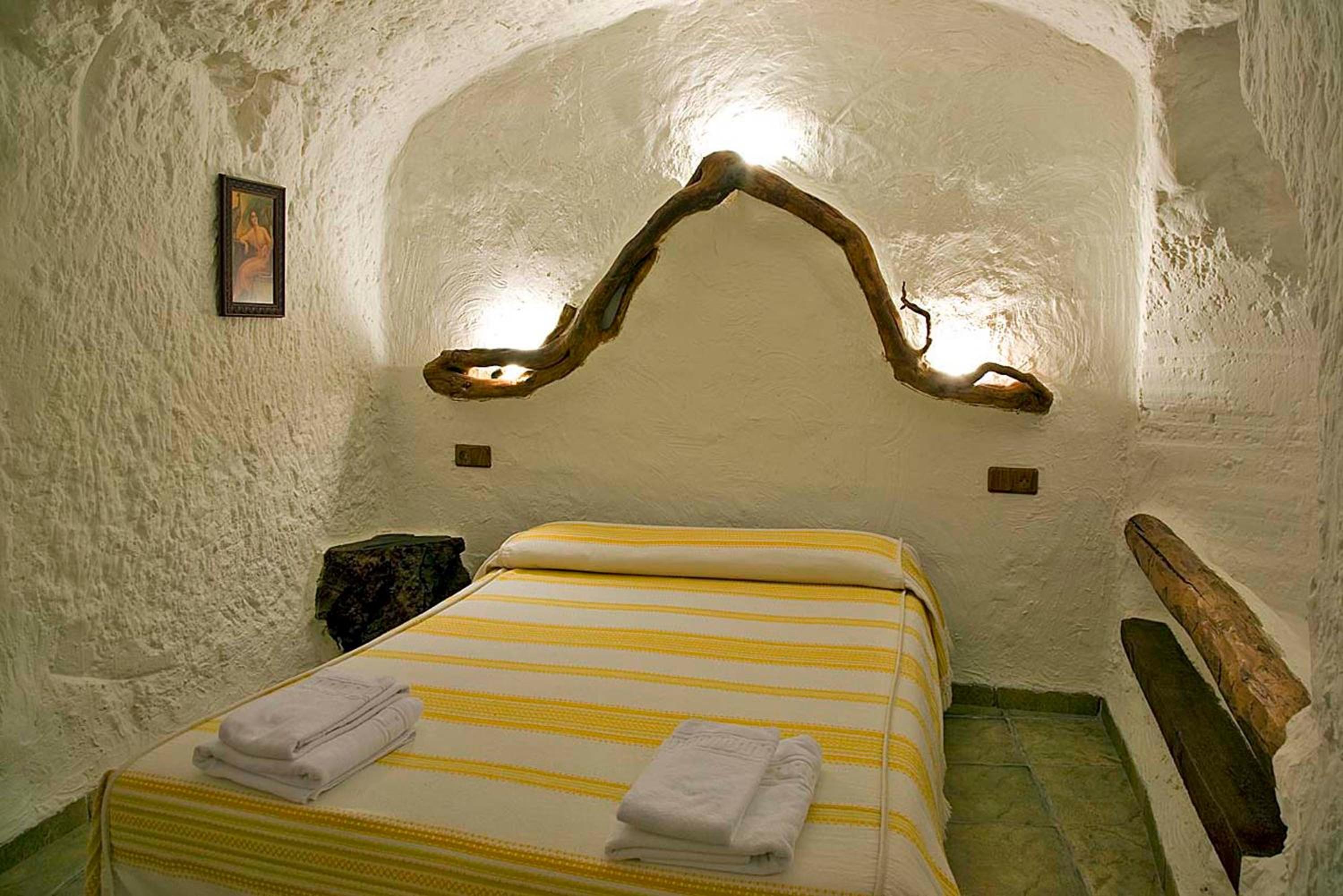 Cuevas La Atalaya
