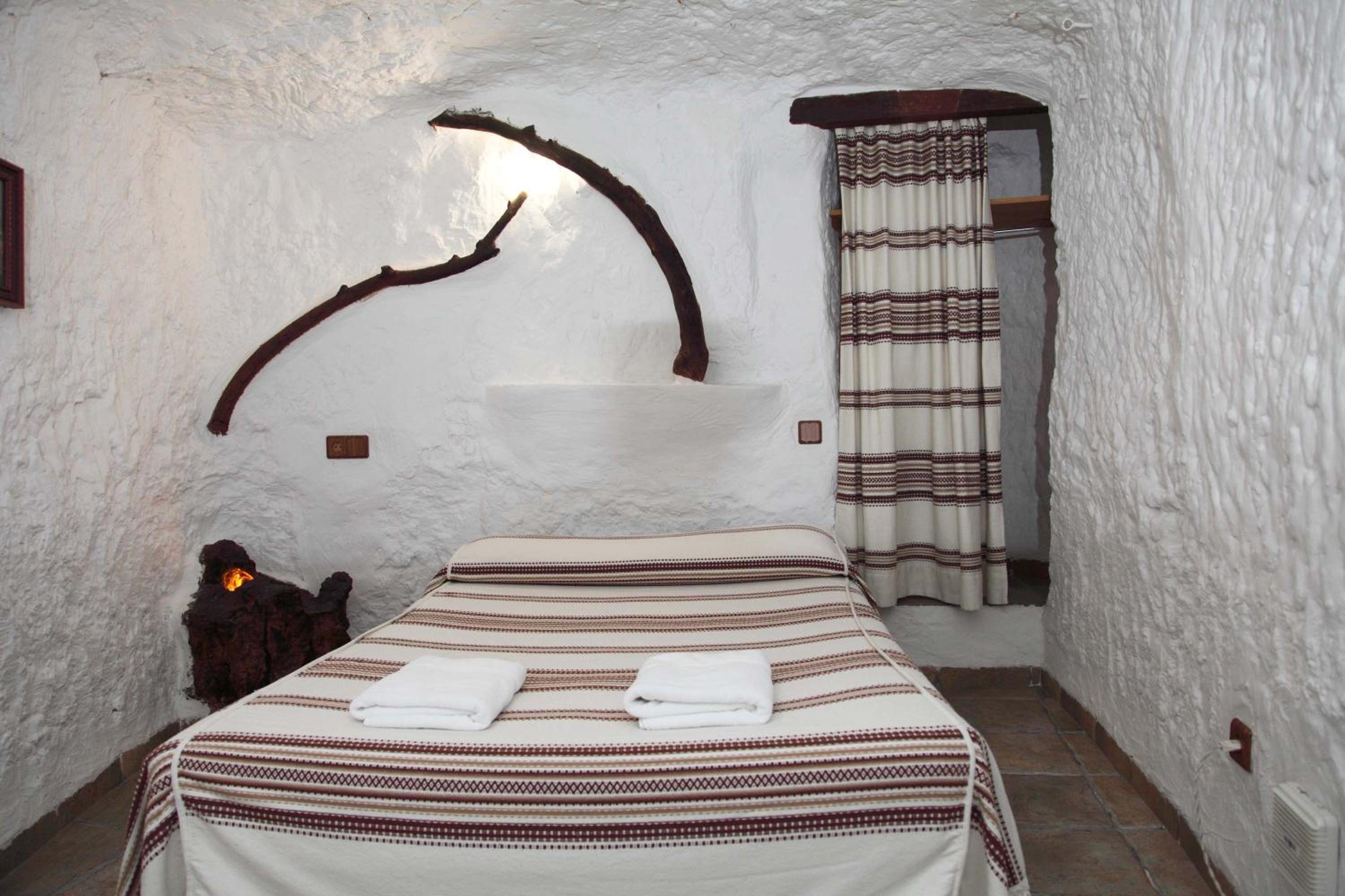 Cuevas La Atalaya