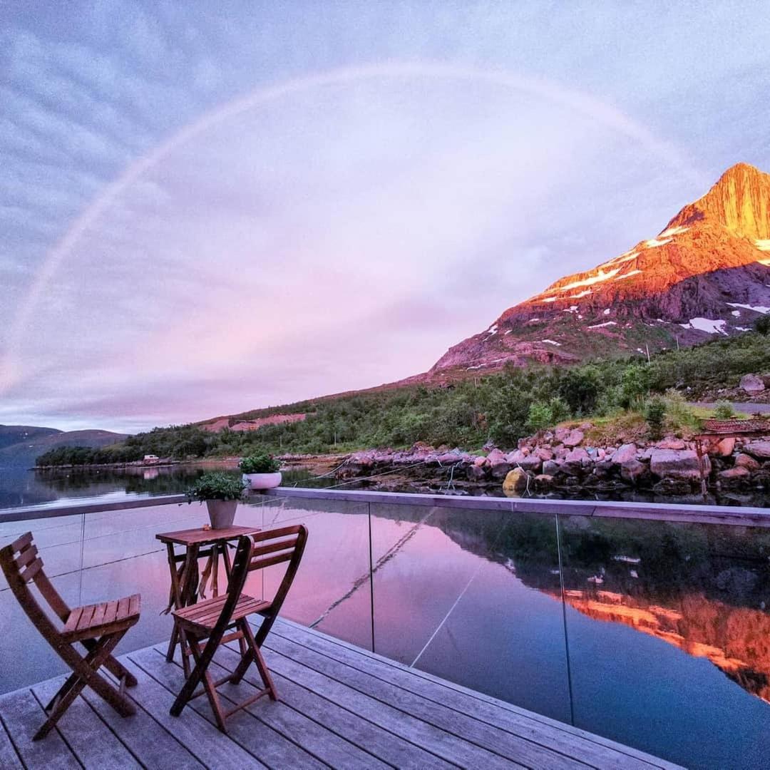 Hotel Volda Floating Home - Image 1