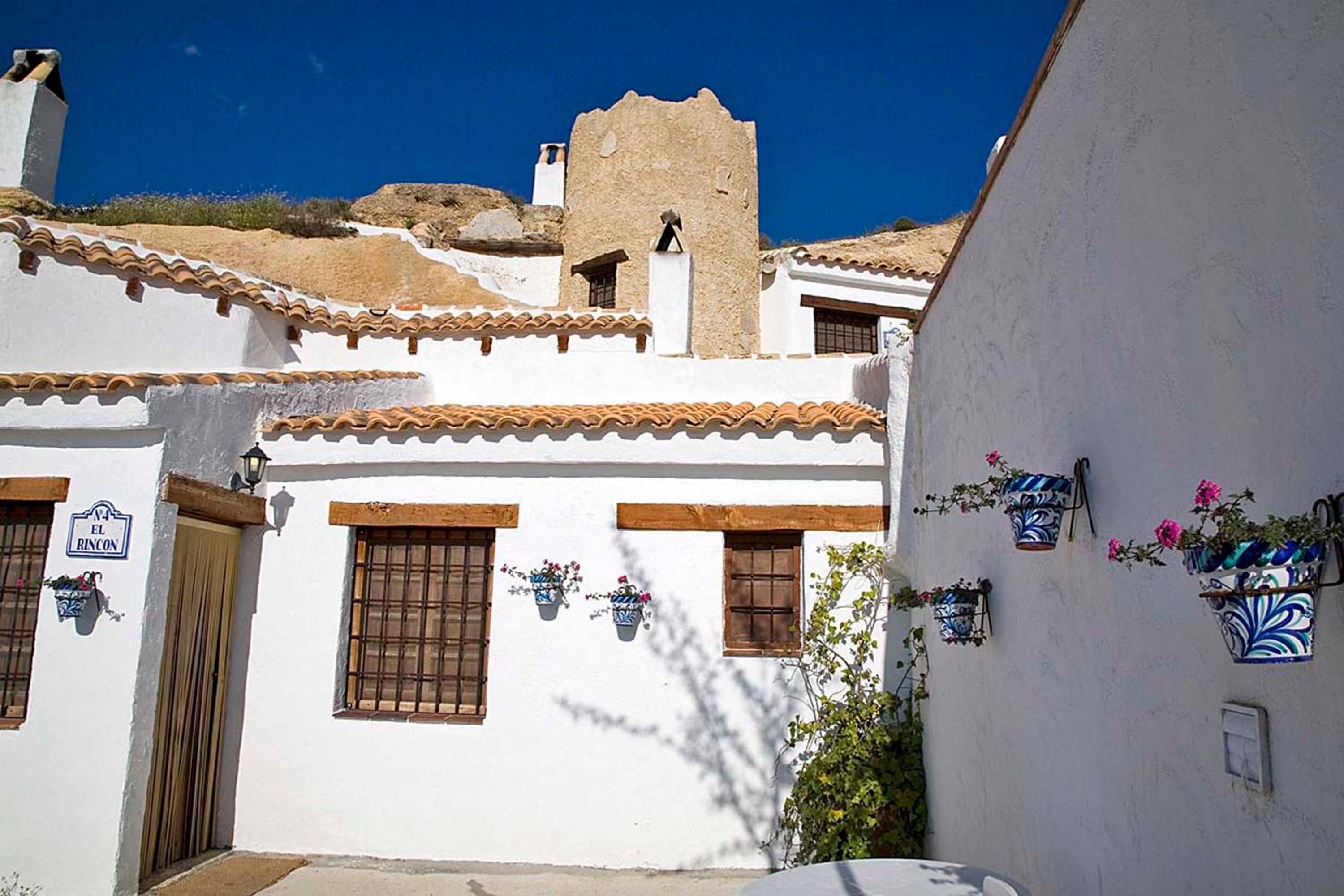 Cuevas La Atalaya