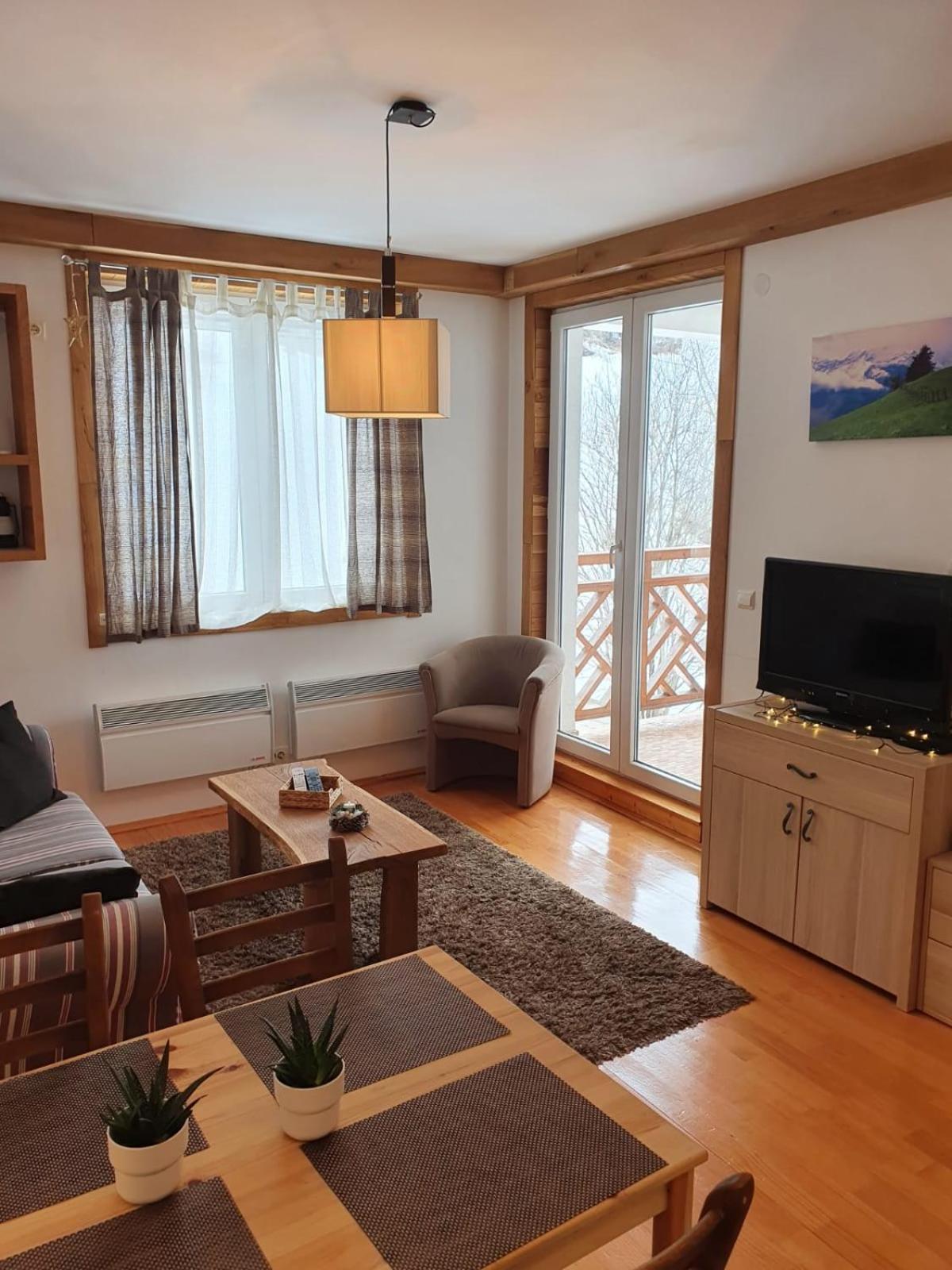 APARTMENTS FOKA & SPA - 600m from Gondola ski lift view 5