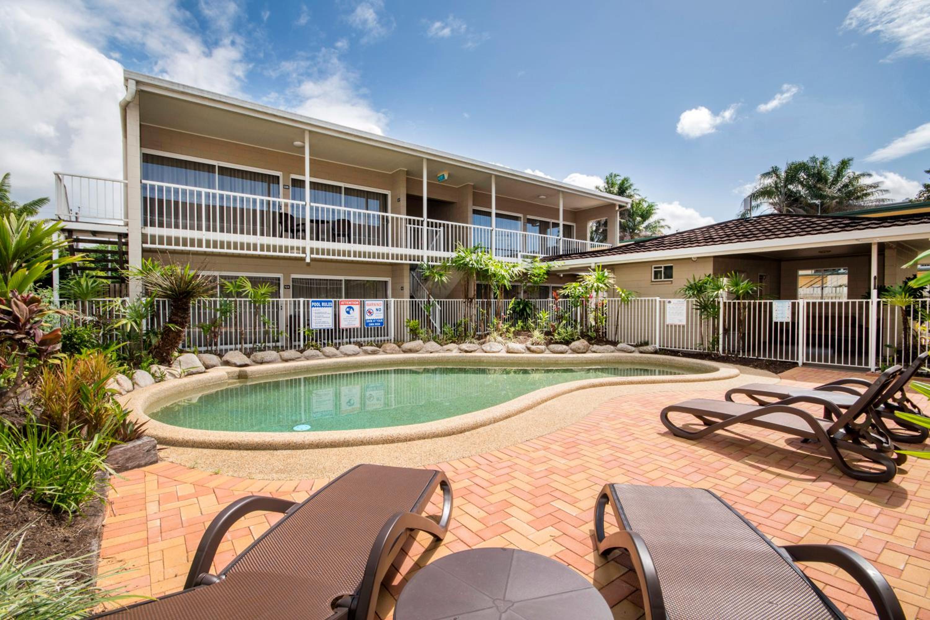Comfort Inn Cairns City - Image 2