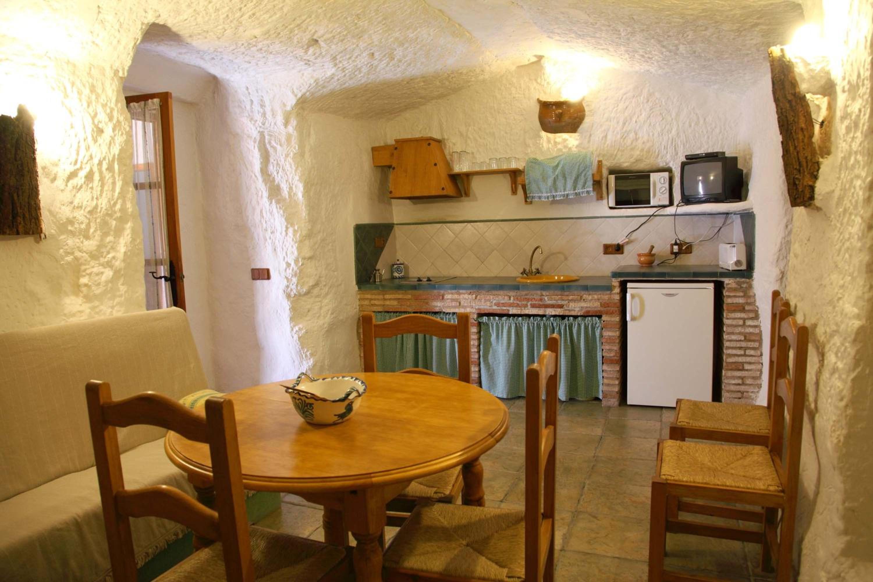 Cuevas La Atalaya