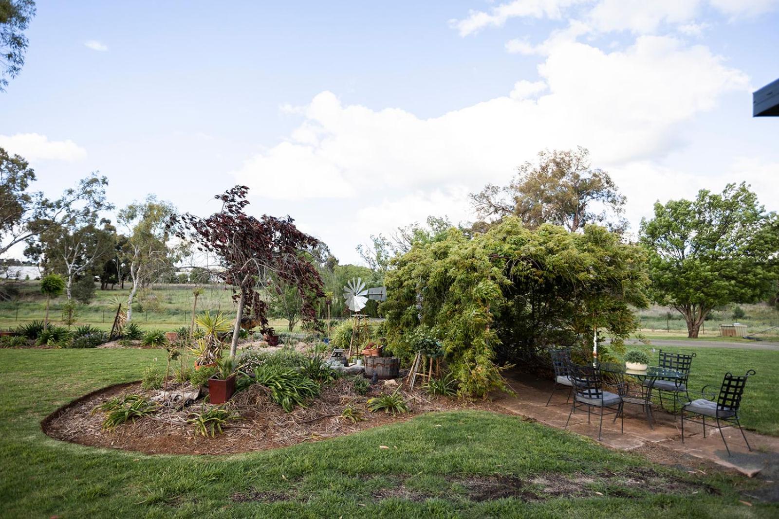 EdenValley Private Manicured Gardens with Fire Pit, photo 4