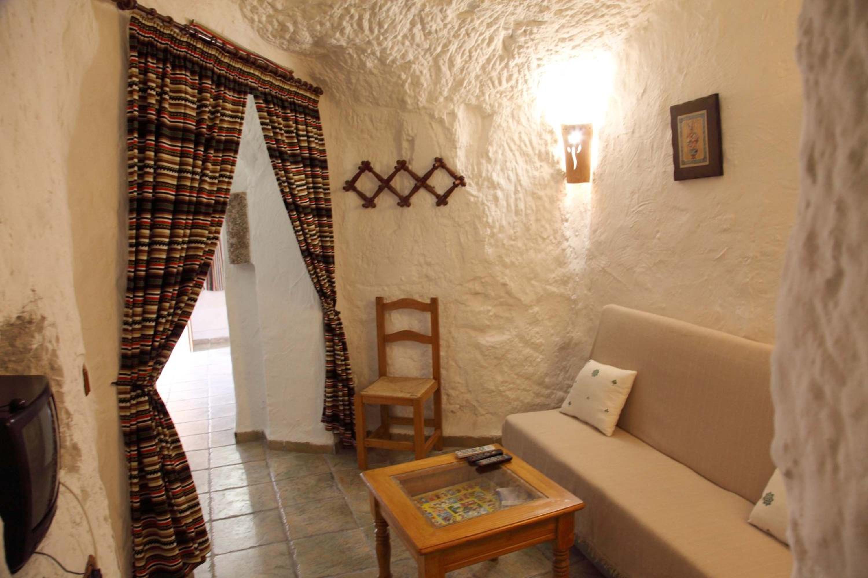 Cuevas La Atalaya