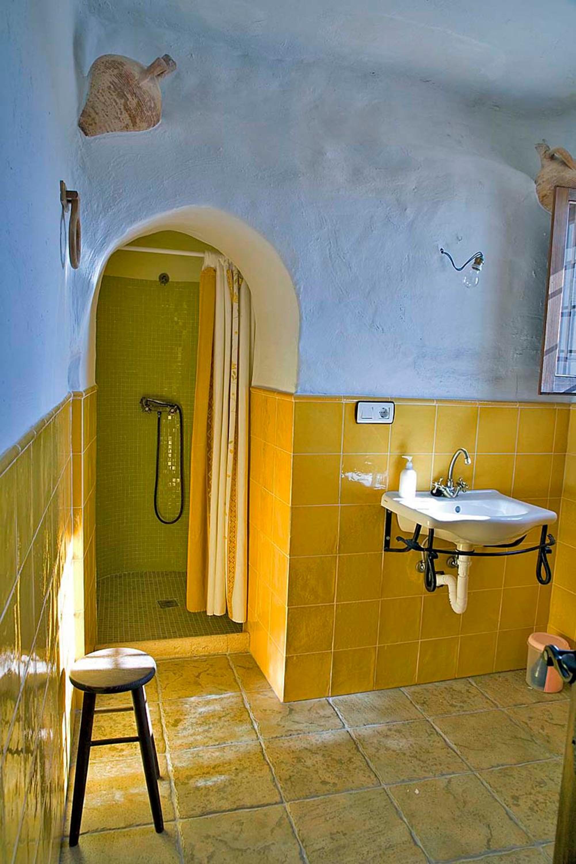 Cuevas La Atalaya
