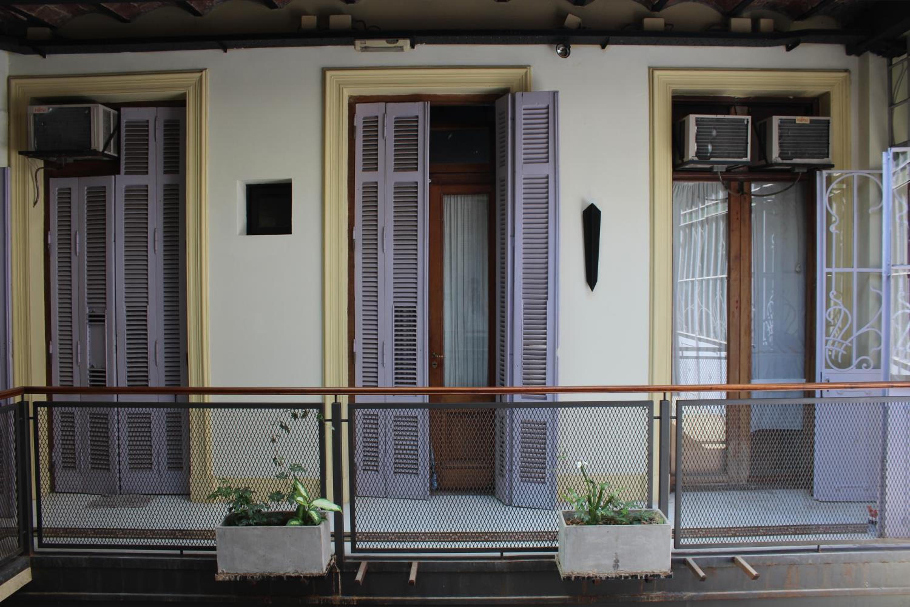 Parla Hostel