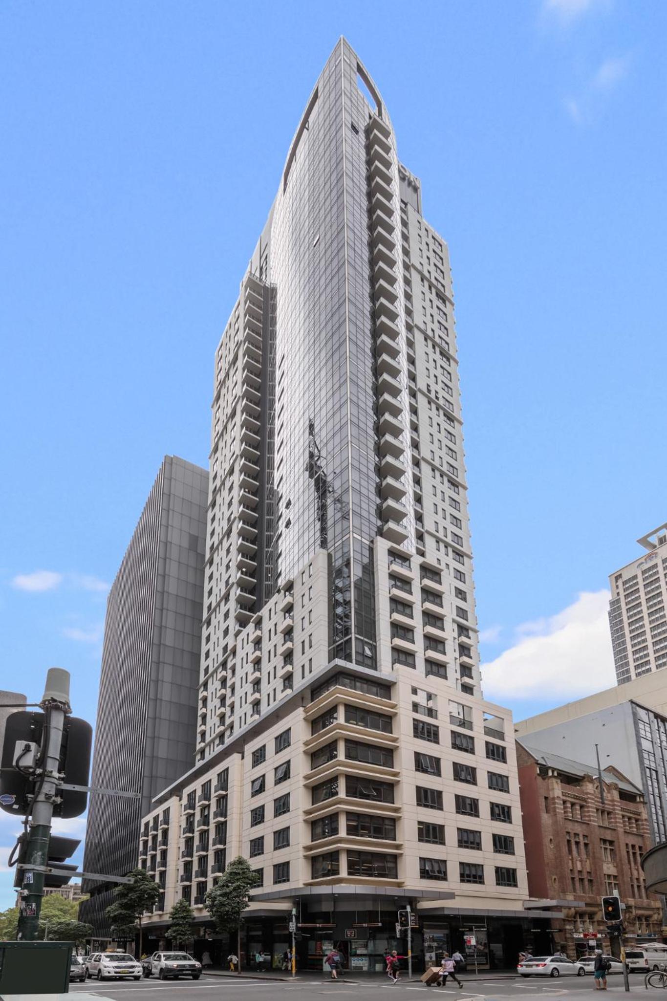 Hotel Meriton Suites Pitt Street, Sydney - Image 1
