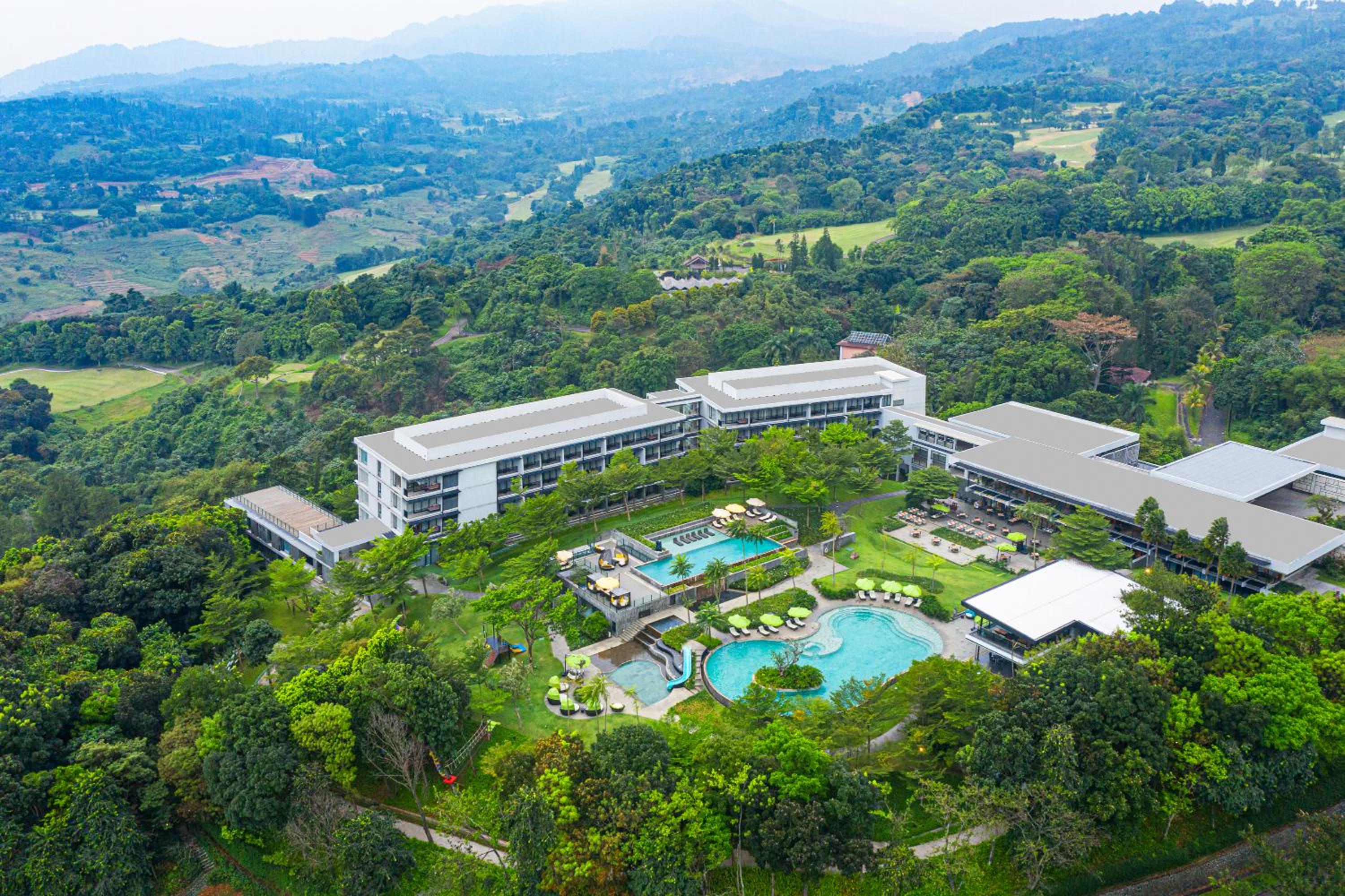 Hotel Royal Tulip Gunung Geulis Resort and Golf - Image 1