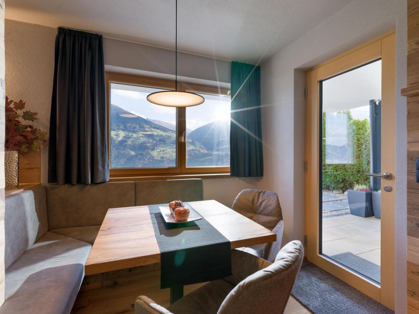 Van's Place, Luxury Apartment
