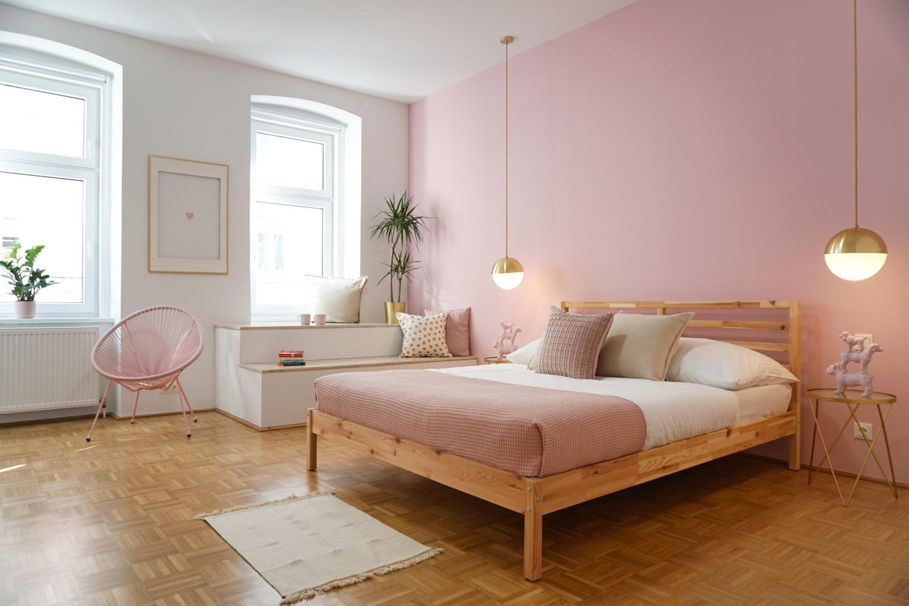 Vibrant Design Apartments - Full Kitchen - Wi-Fi - 18 Mins to City Centre