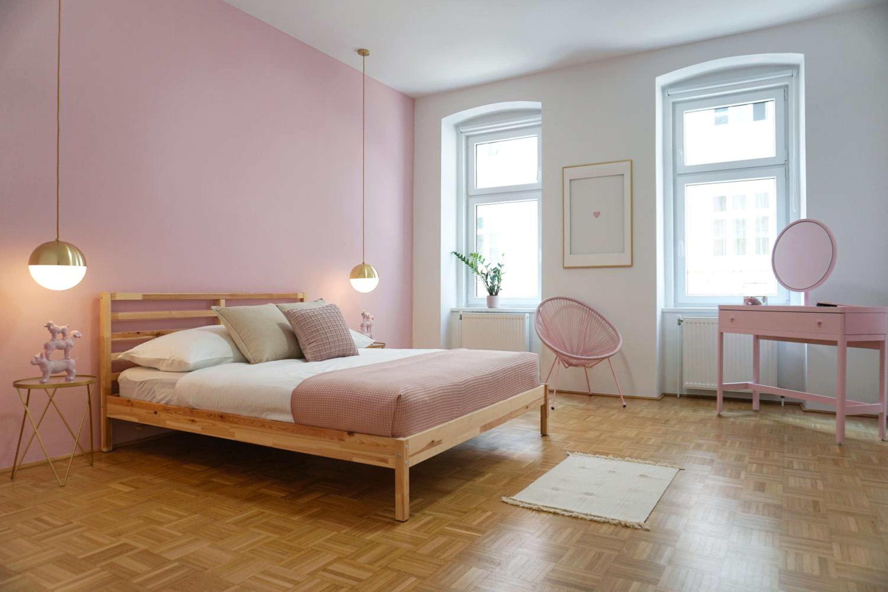 Vibrant Design Apartments - Full Kitchen - Wi-Fi - 18 Mins to City Centre