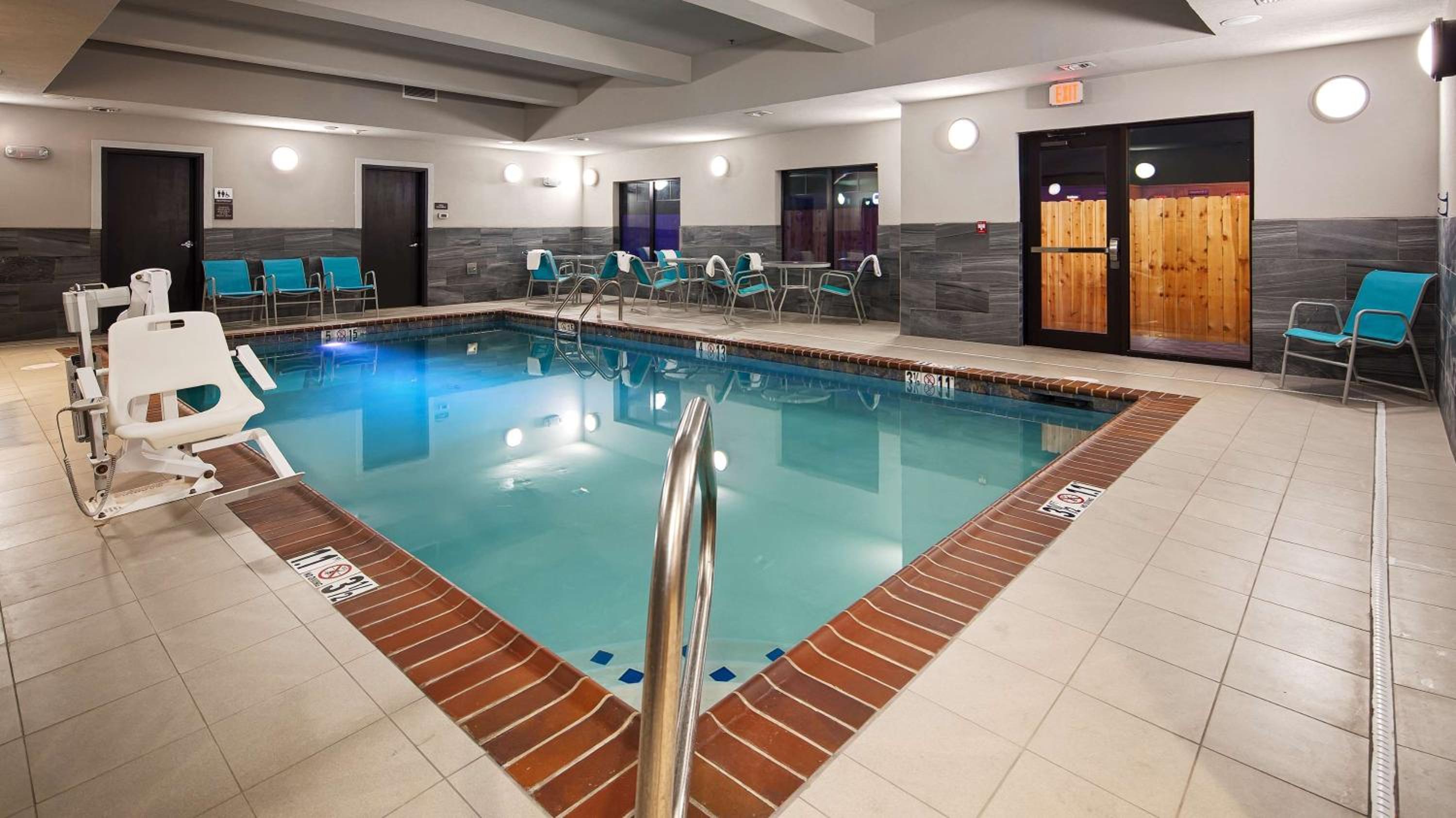 Lake Charles Vacations - Best Western Plus Prien Lake Hotel  Suites - Lake Charles - Property Image 3