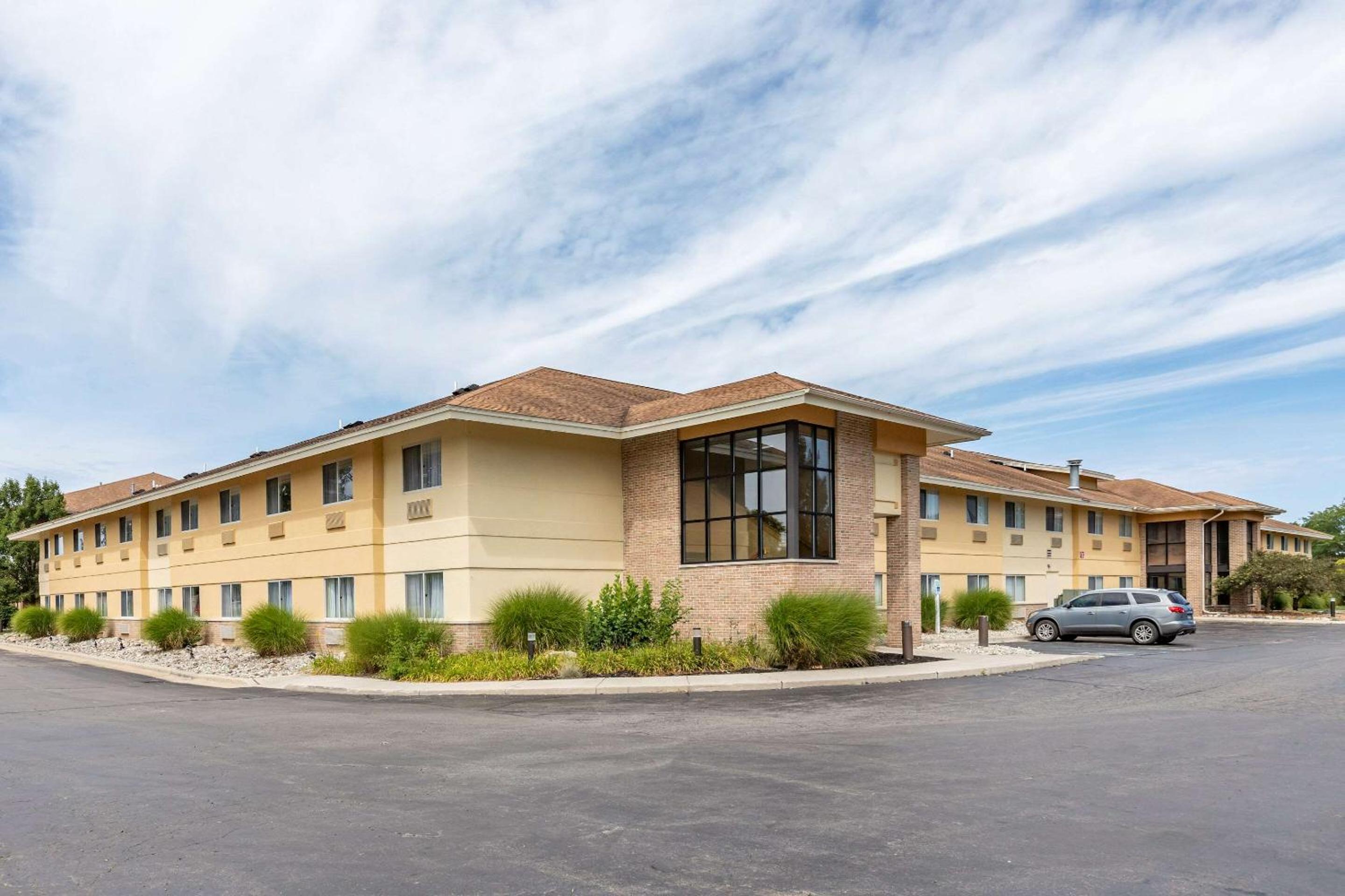 Comfort Inn Okemos - East Lansing view 2