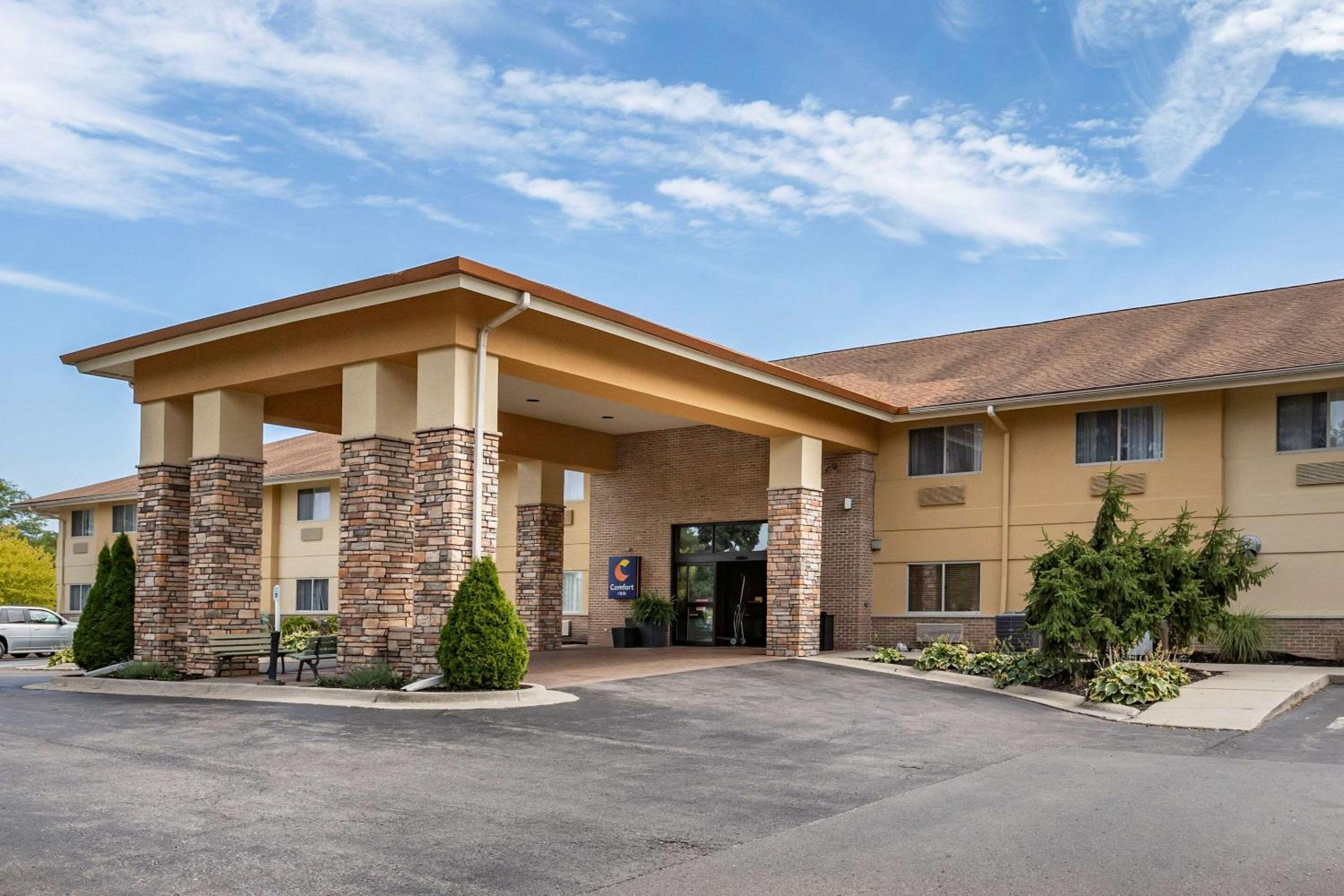 Comfort Inn Okemos - East Lansing view 4