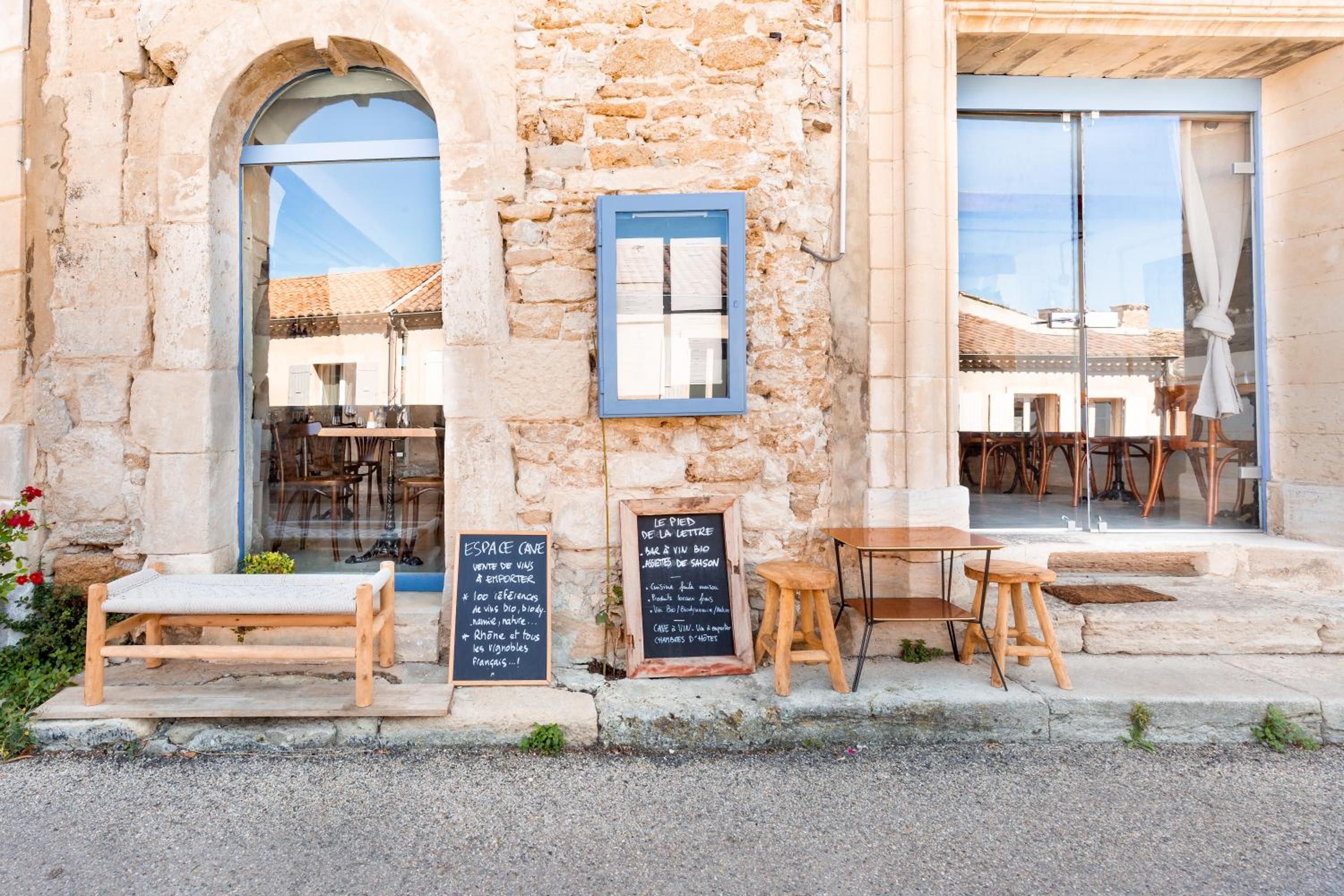 restaurant