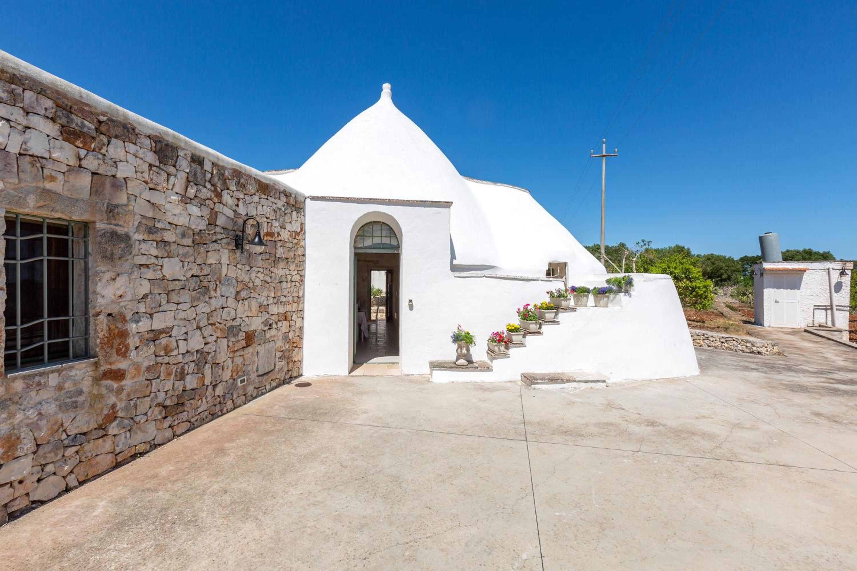 Il Trullo di Erna by BarbarHouse