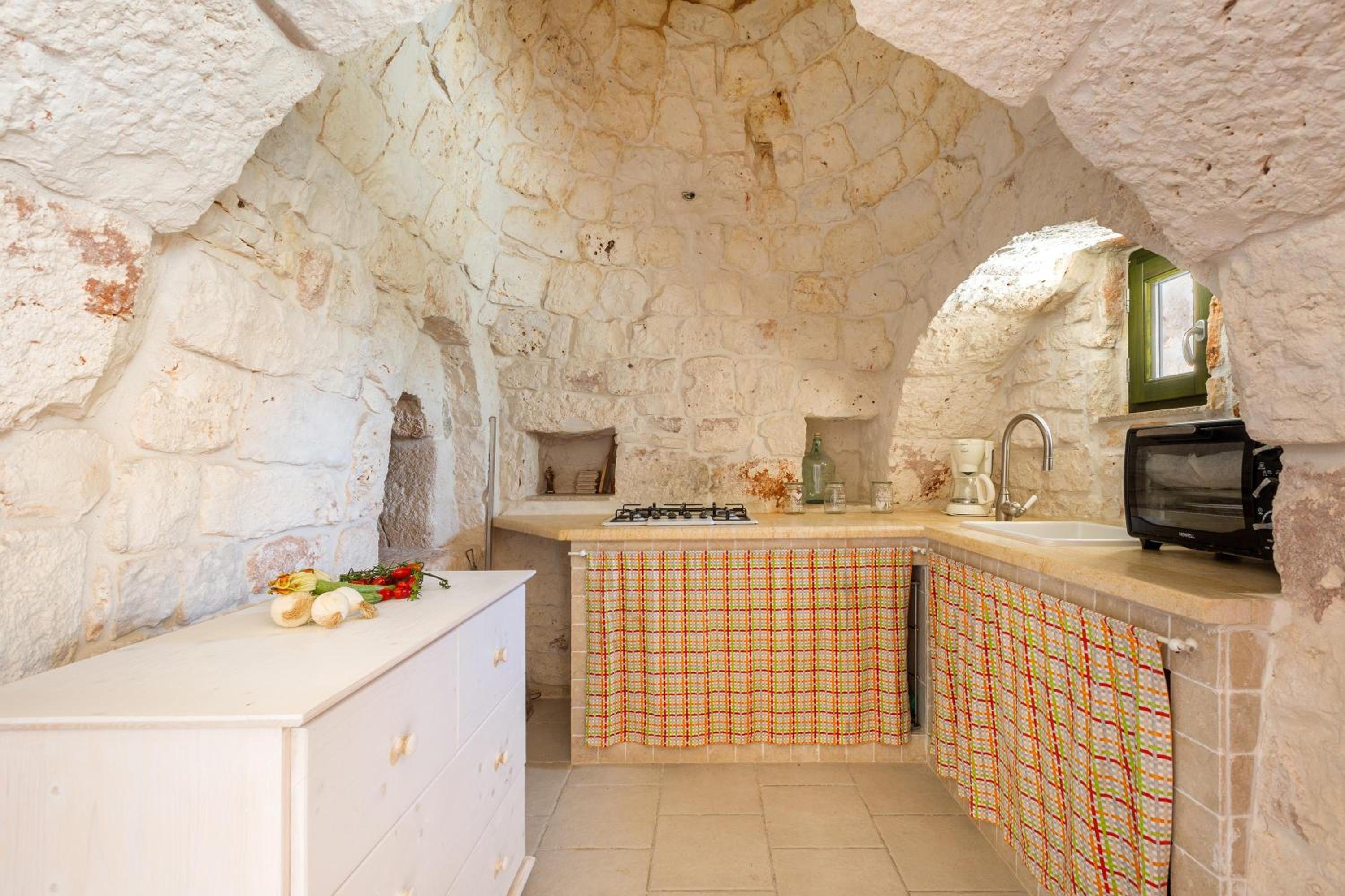Il Trullo di Erna by BarbarHouse