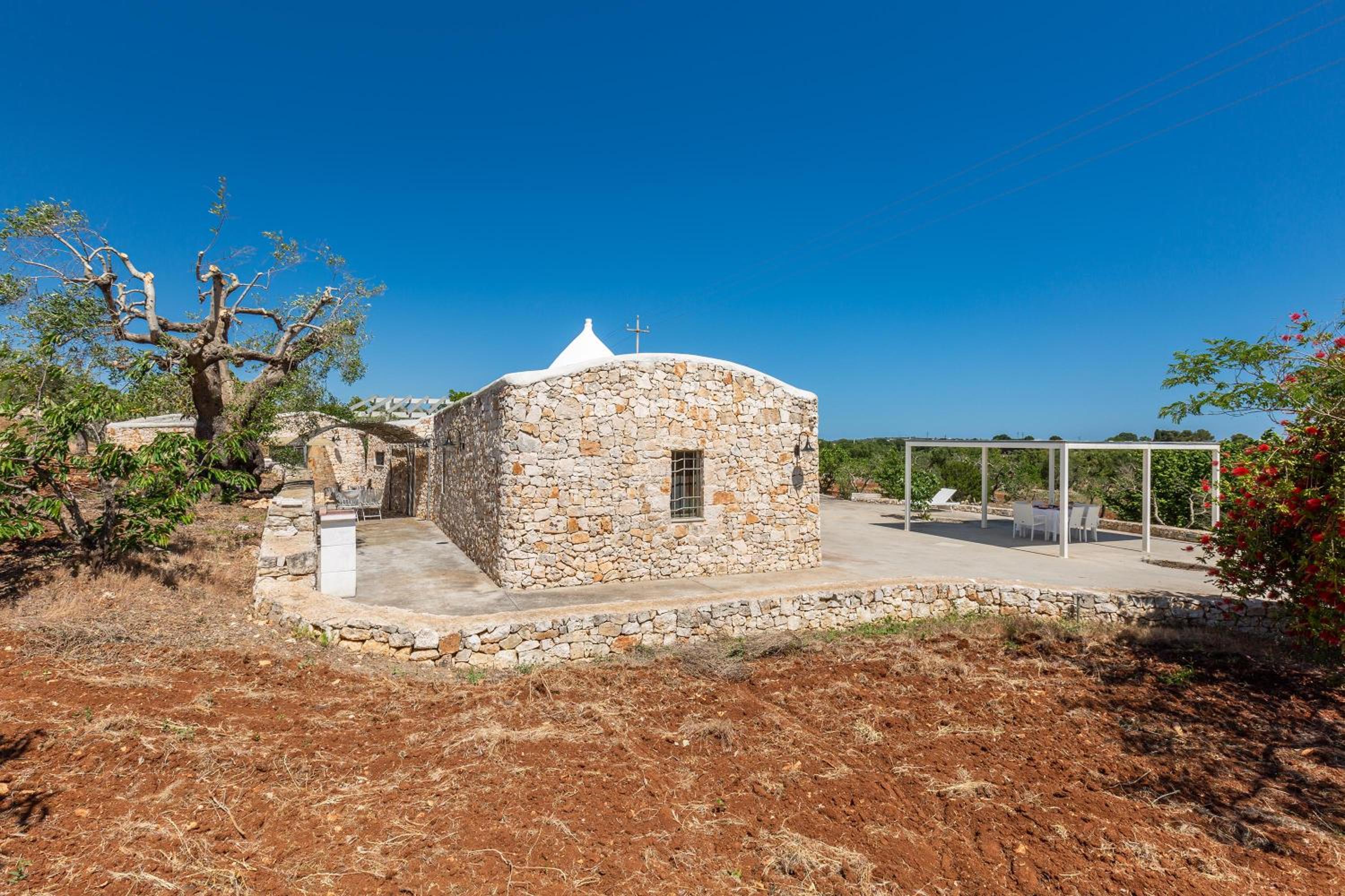 Il Trullo di Erna by BarbarHouse
