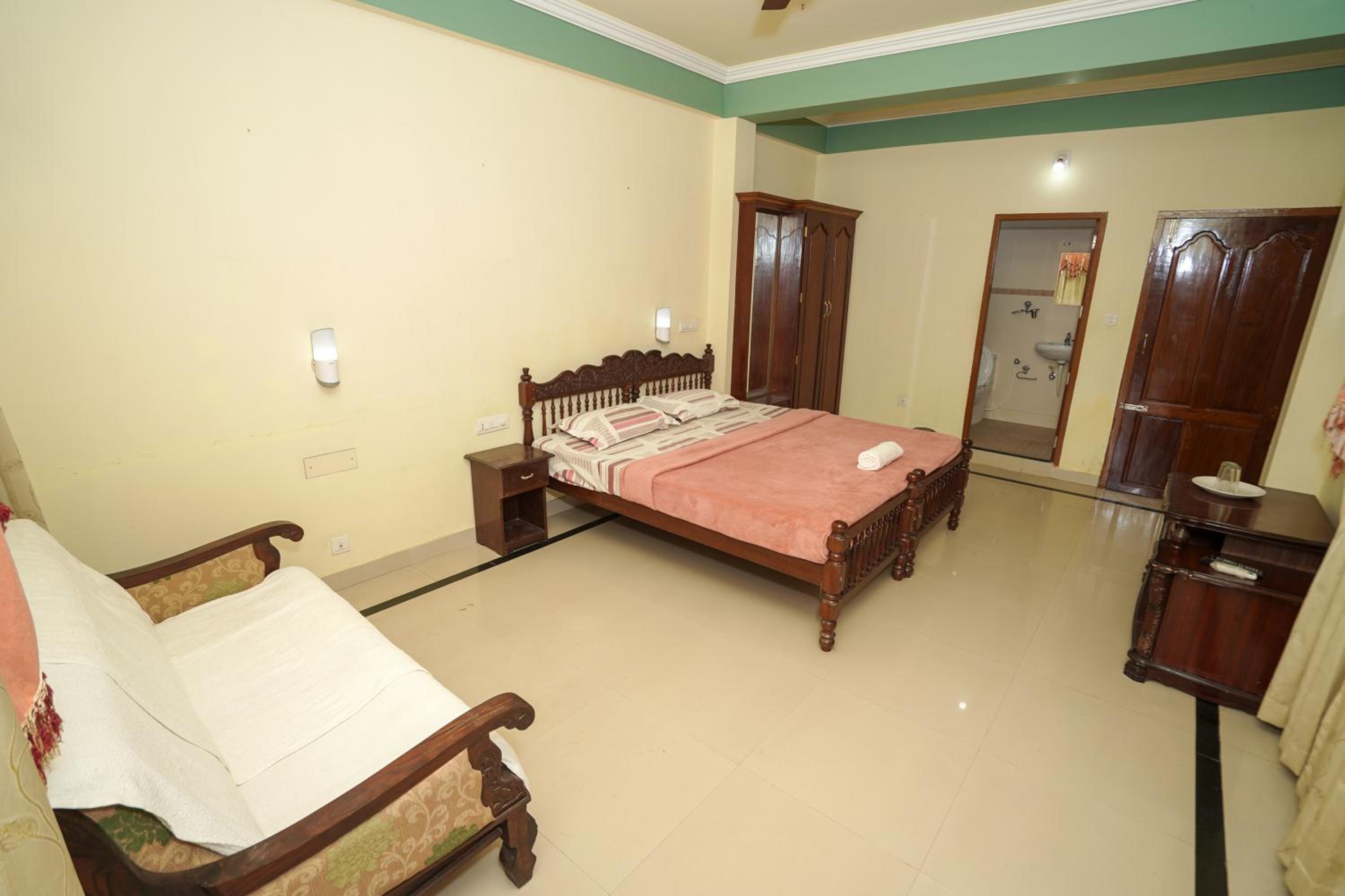 Kovalam Vacations - Sree Mookambika Beach Resort - Property Image 7