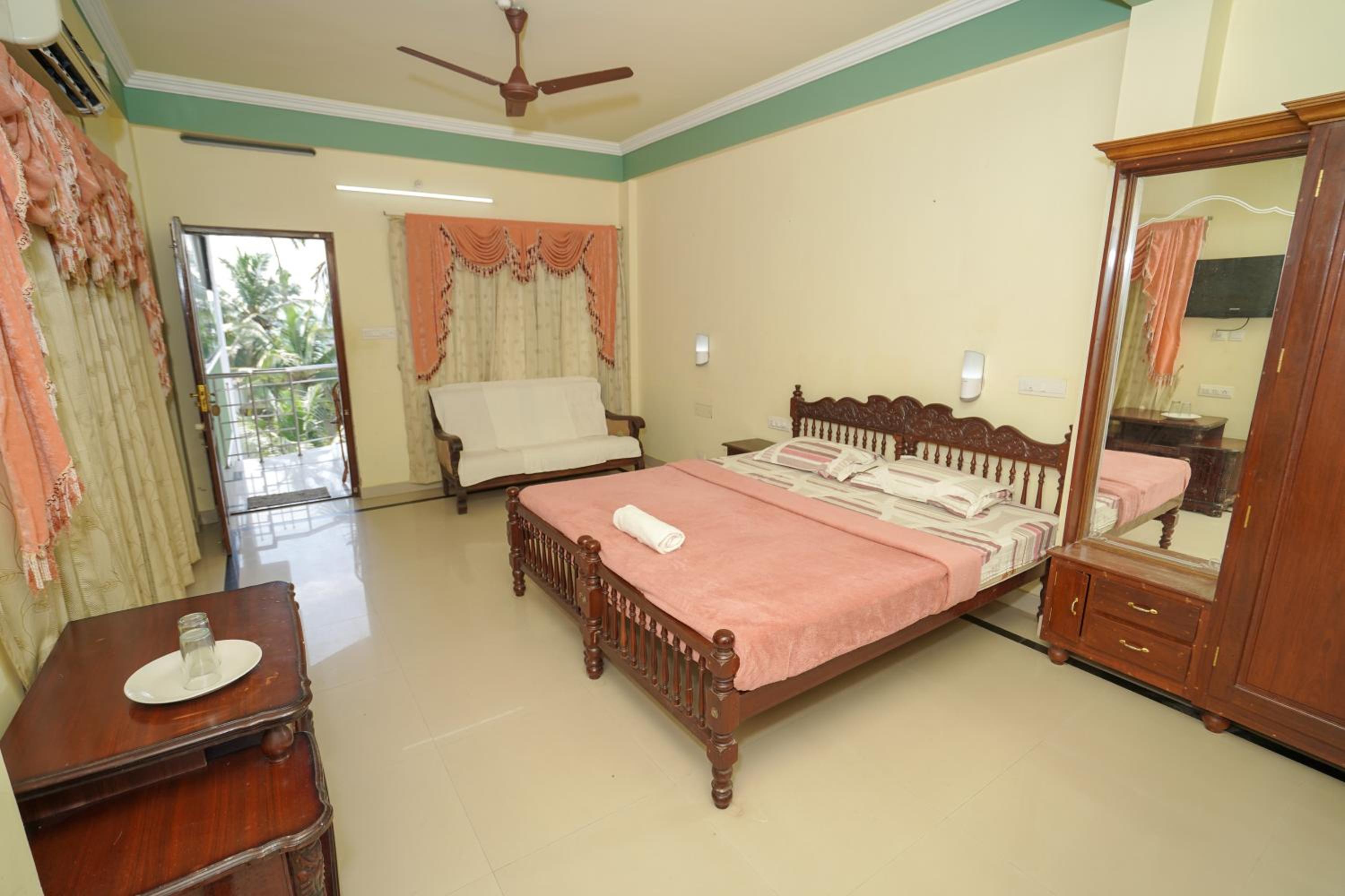 Kovalam Vacations - Sree Mookambika Beach Resort - Property Image 3