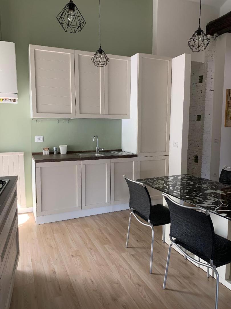 La casa di Manu en Sona — kitchen