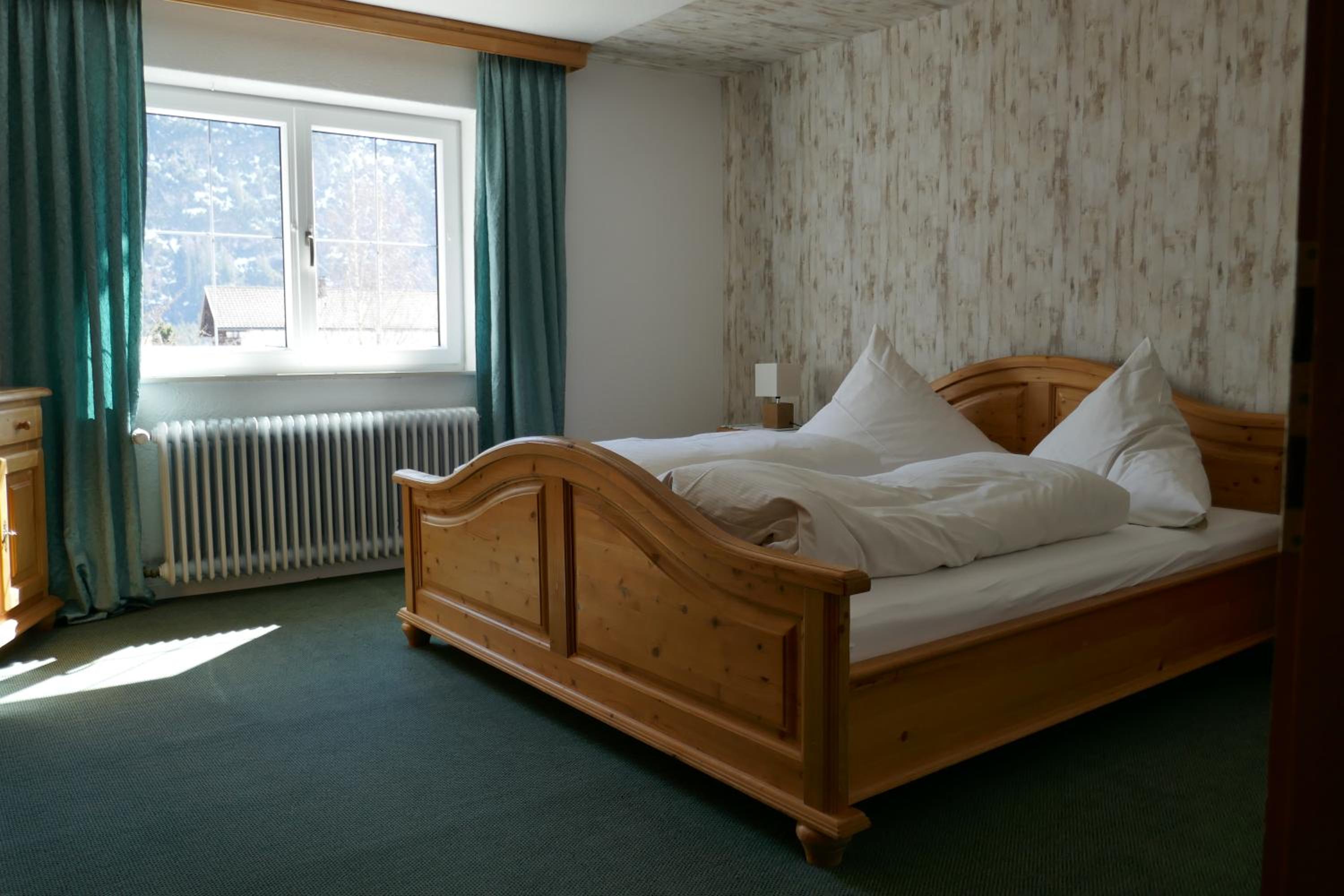 Pension & Ferienwohnungen Haus Edelweiß