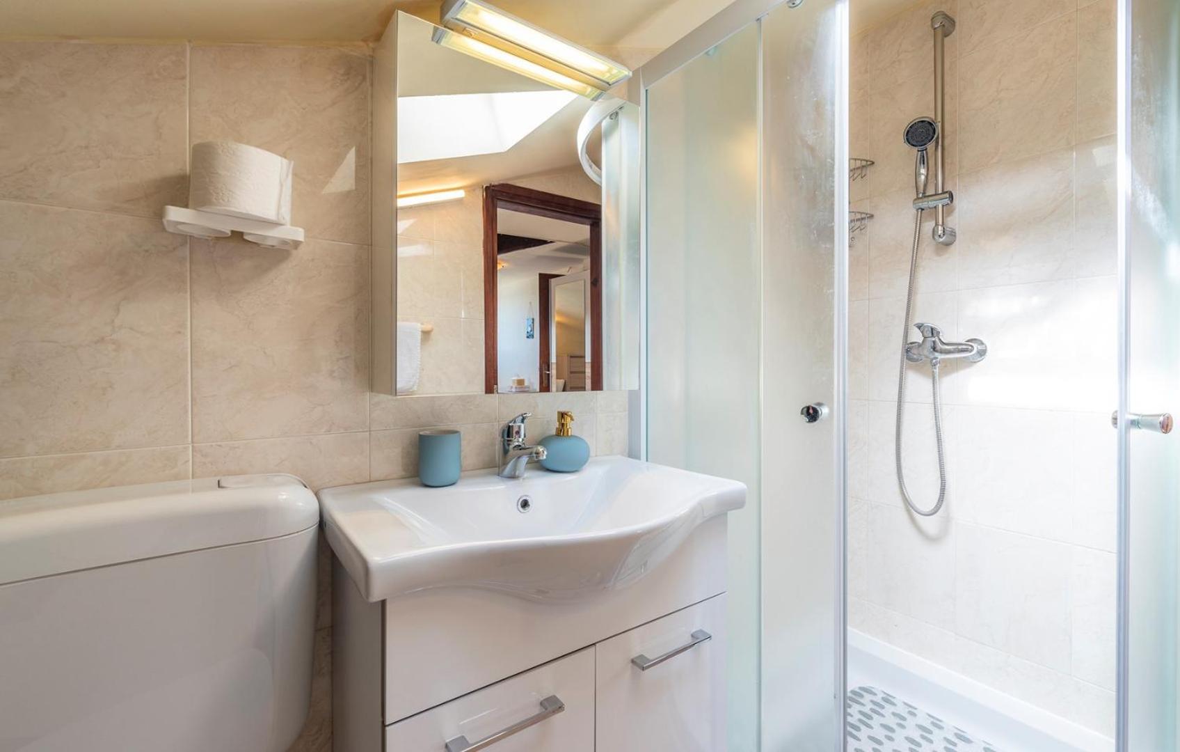 Apartment Zeljka - Property Image 4