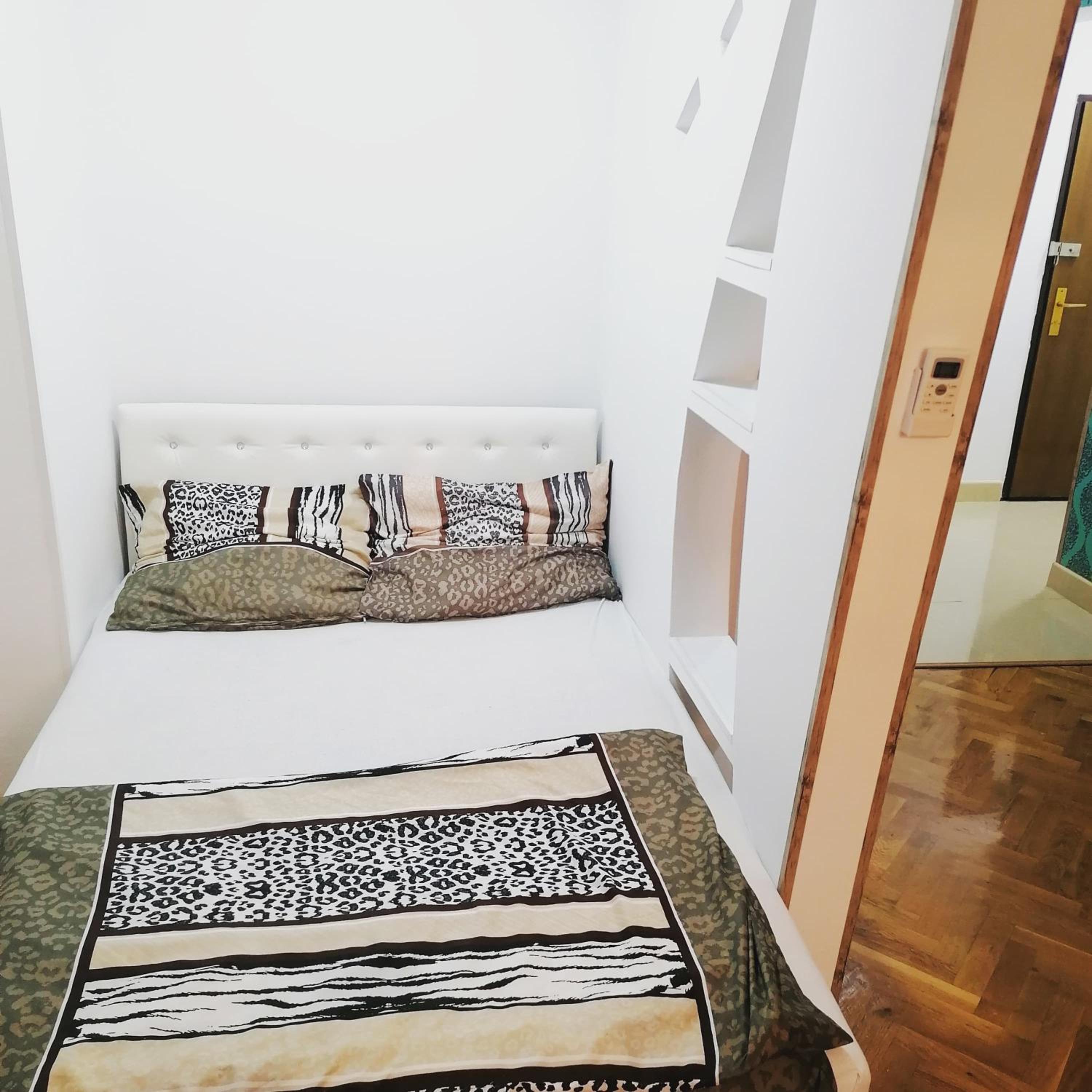 Marina Jacuzzi Apartment free parking view 4