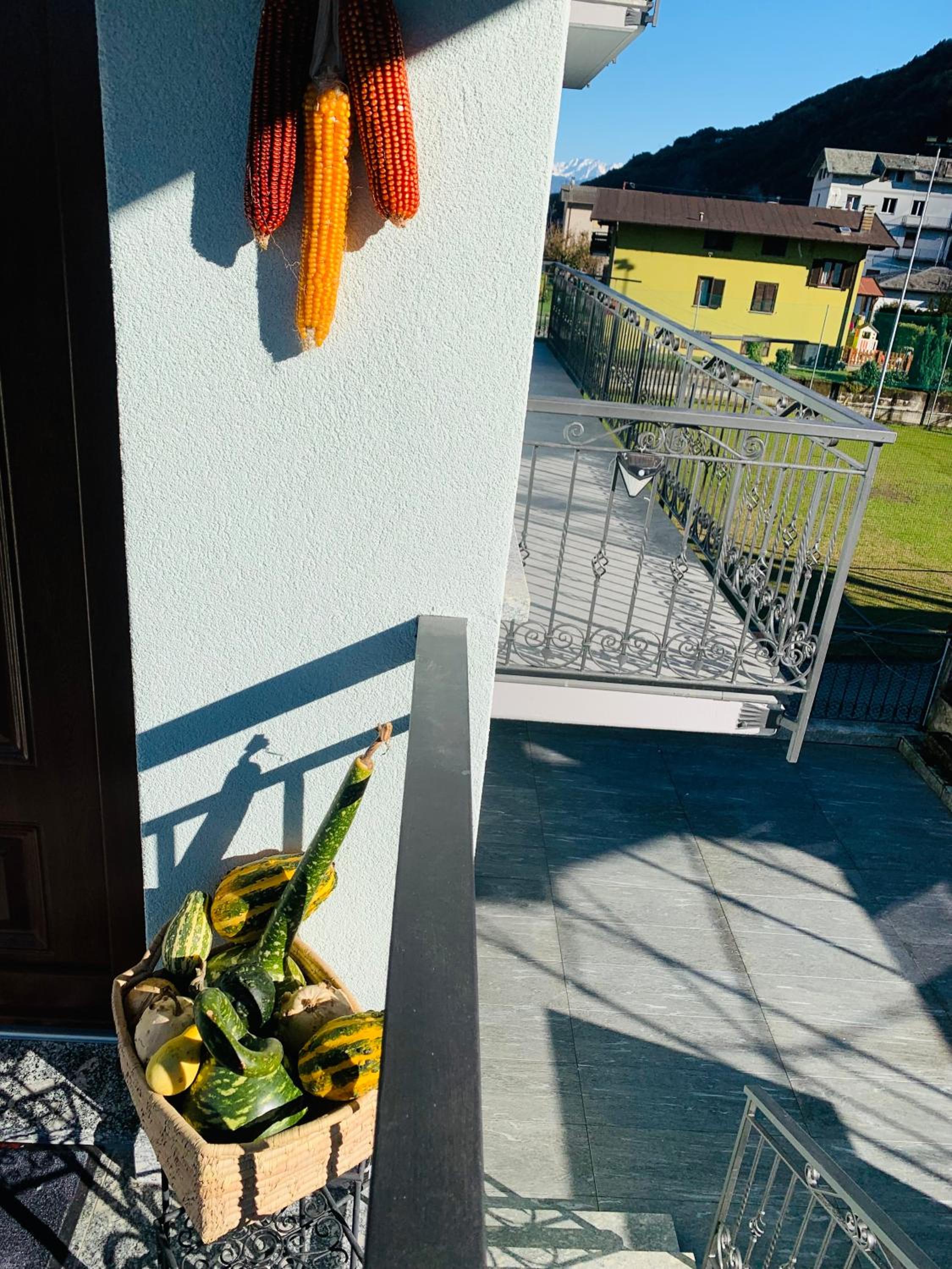 Casa Vacanza DELLE OROBIE view 4