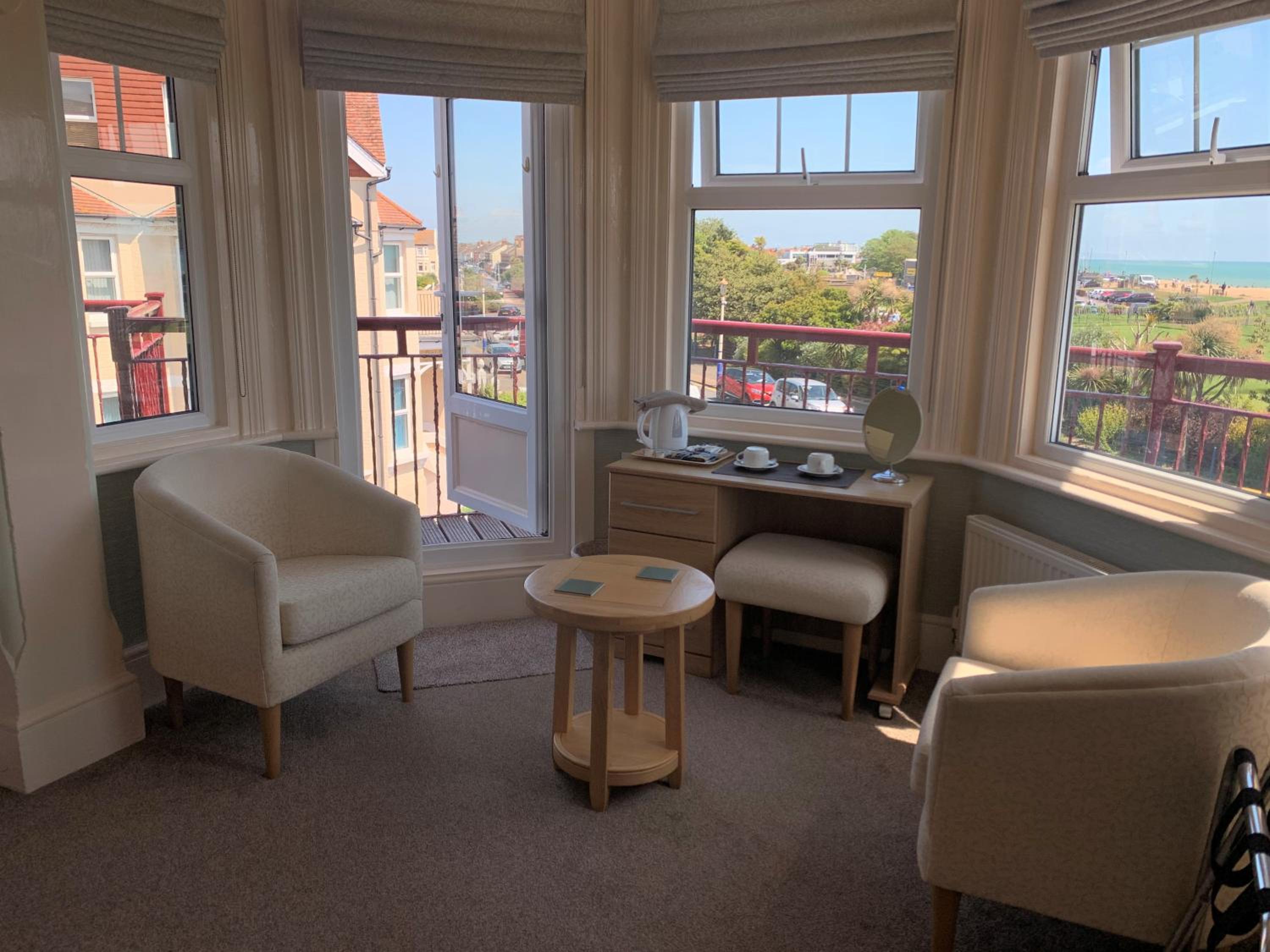 SmartsWay Hotel & Wellness