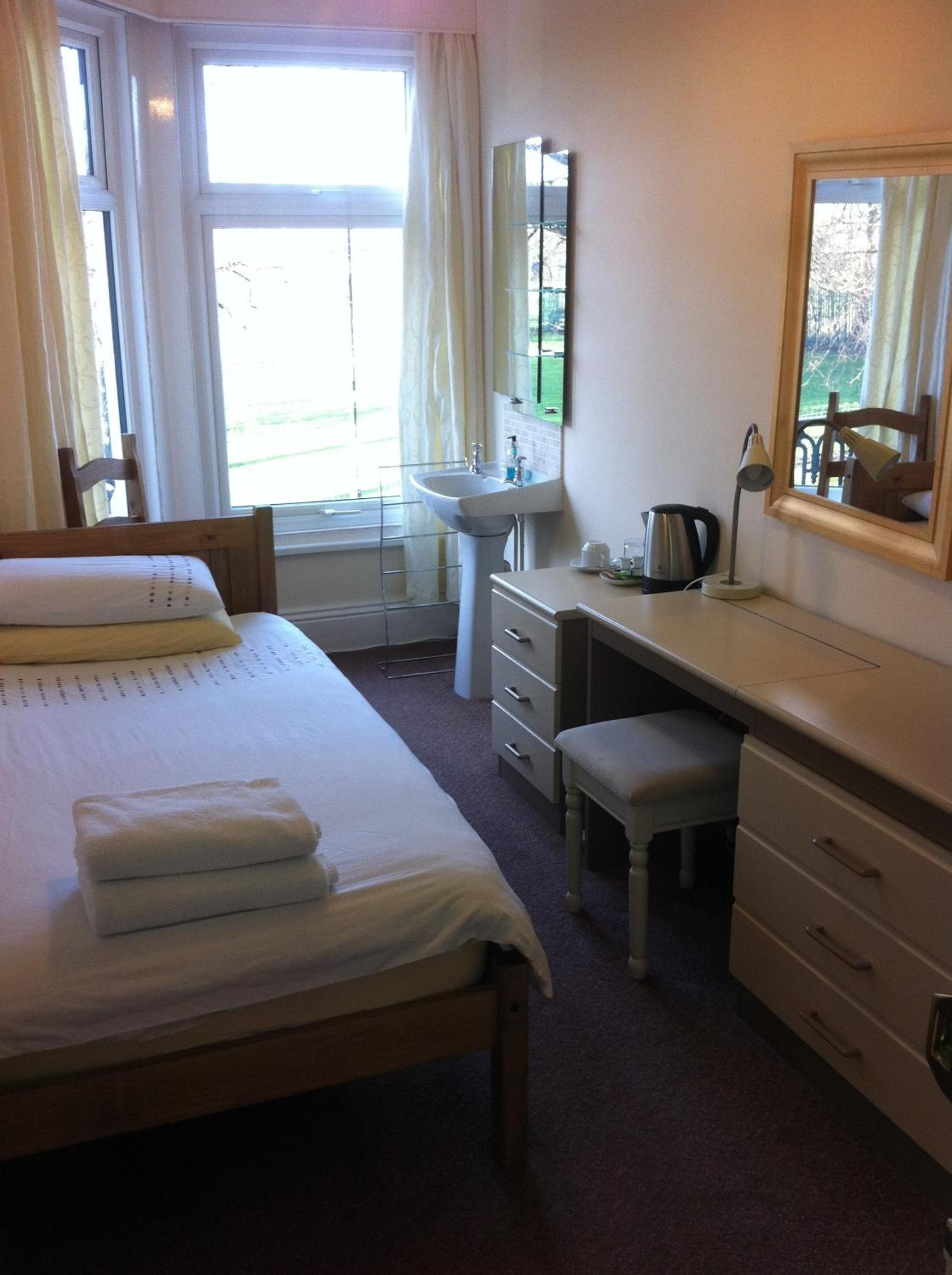 Photo 16