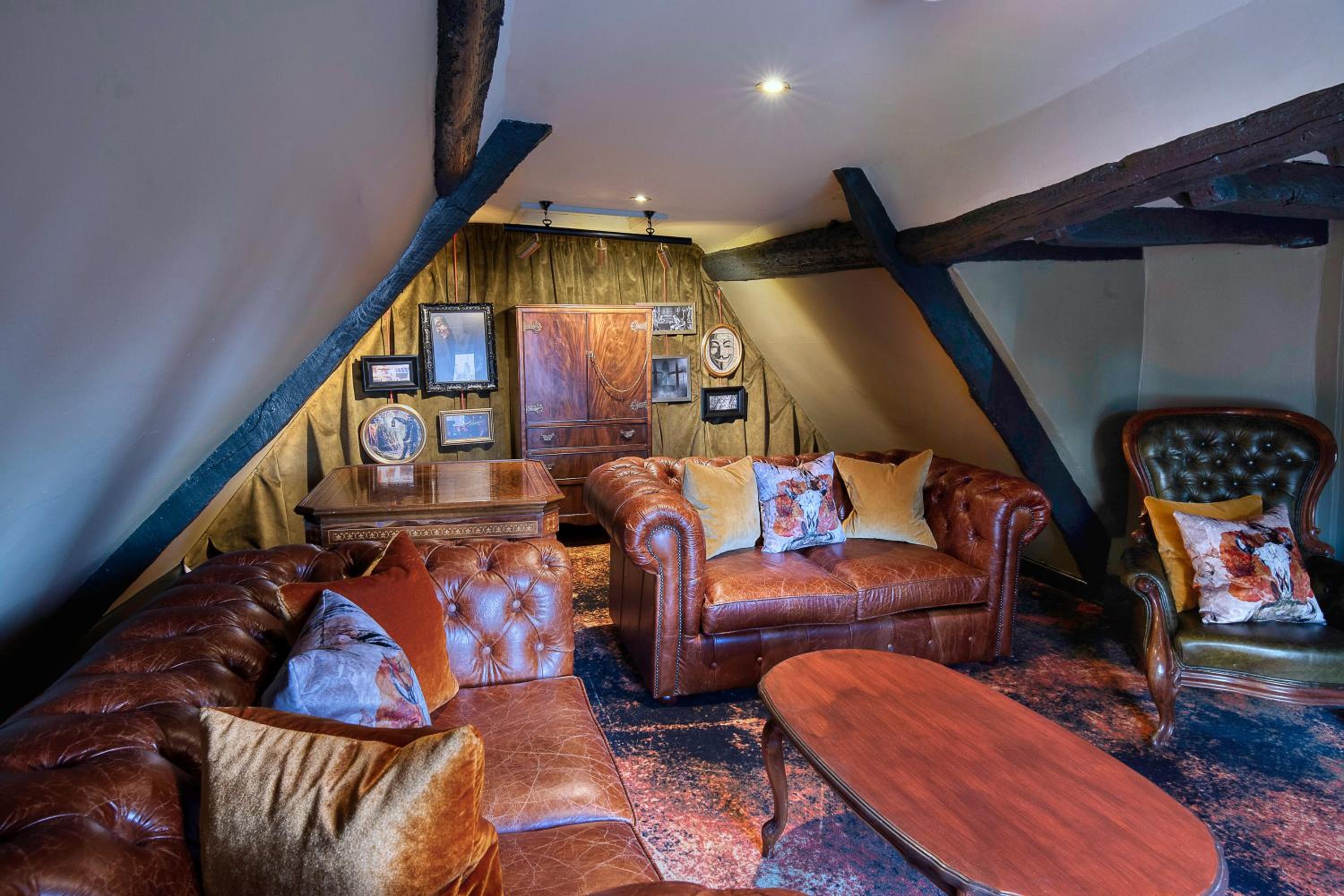 Guy Fawkes Inn