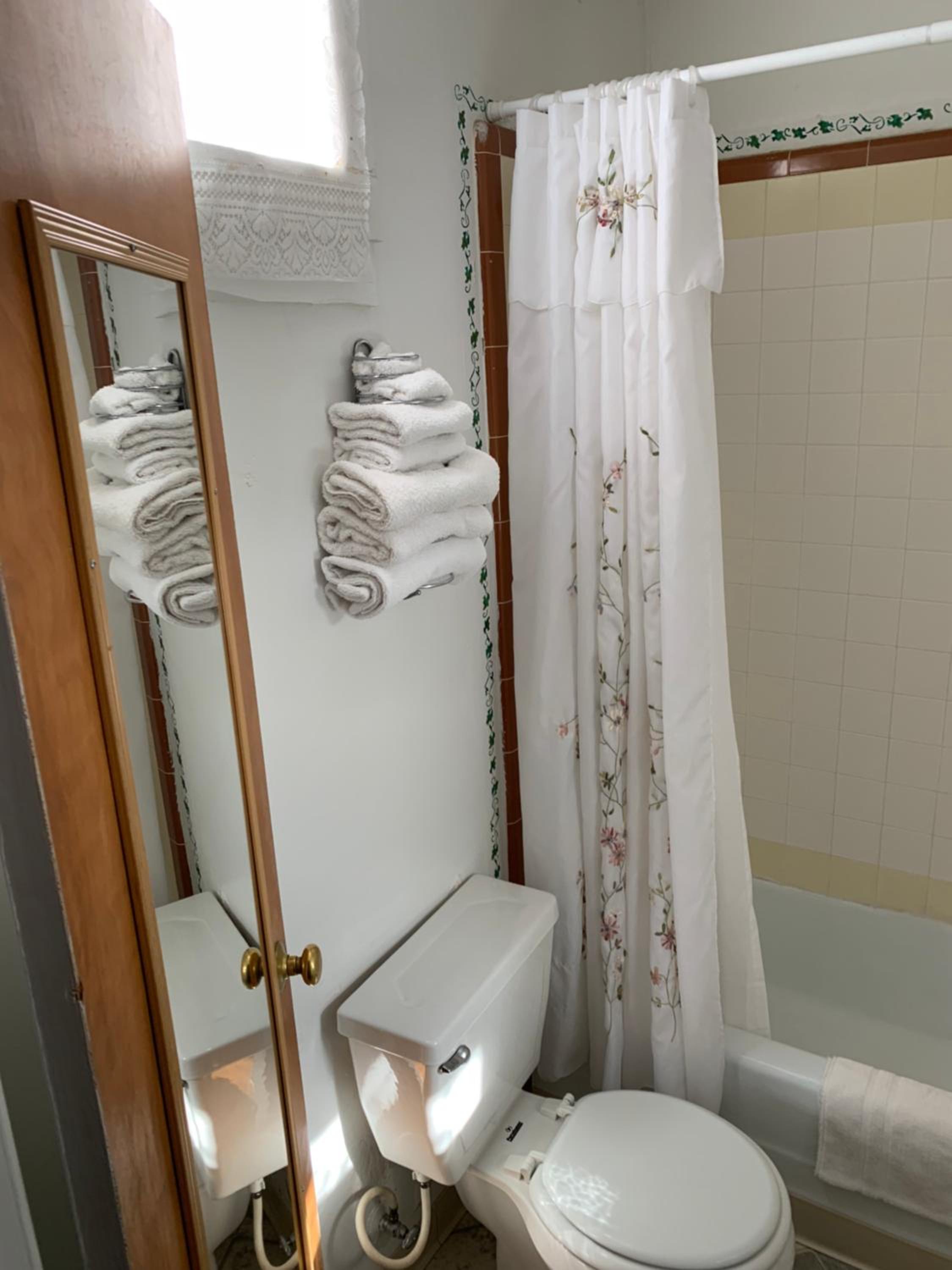 Sugarloaf Mountain Motel - Property Image 7