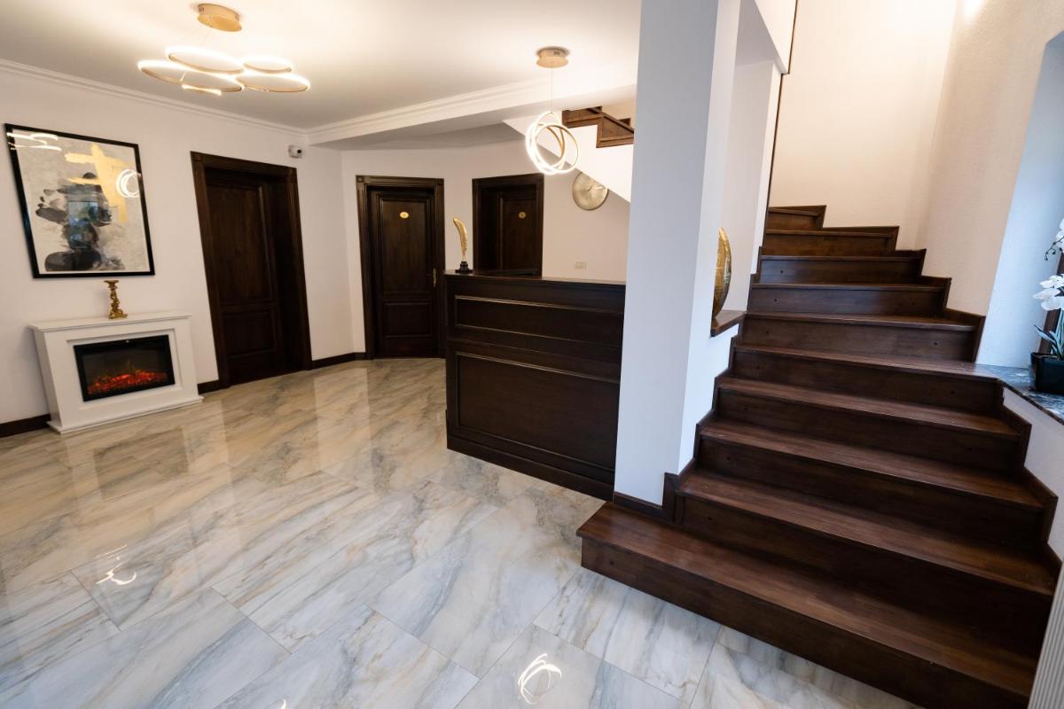White Residence view 3