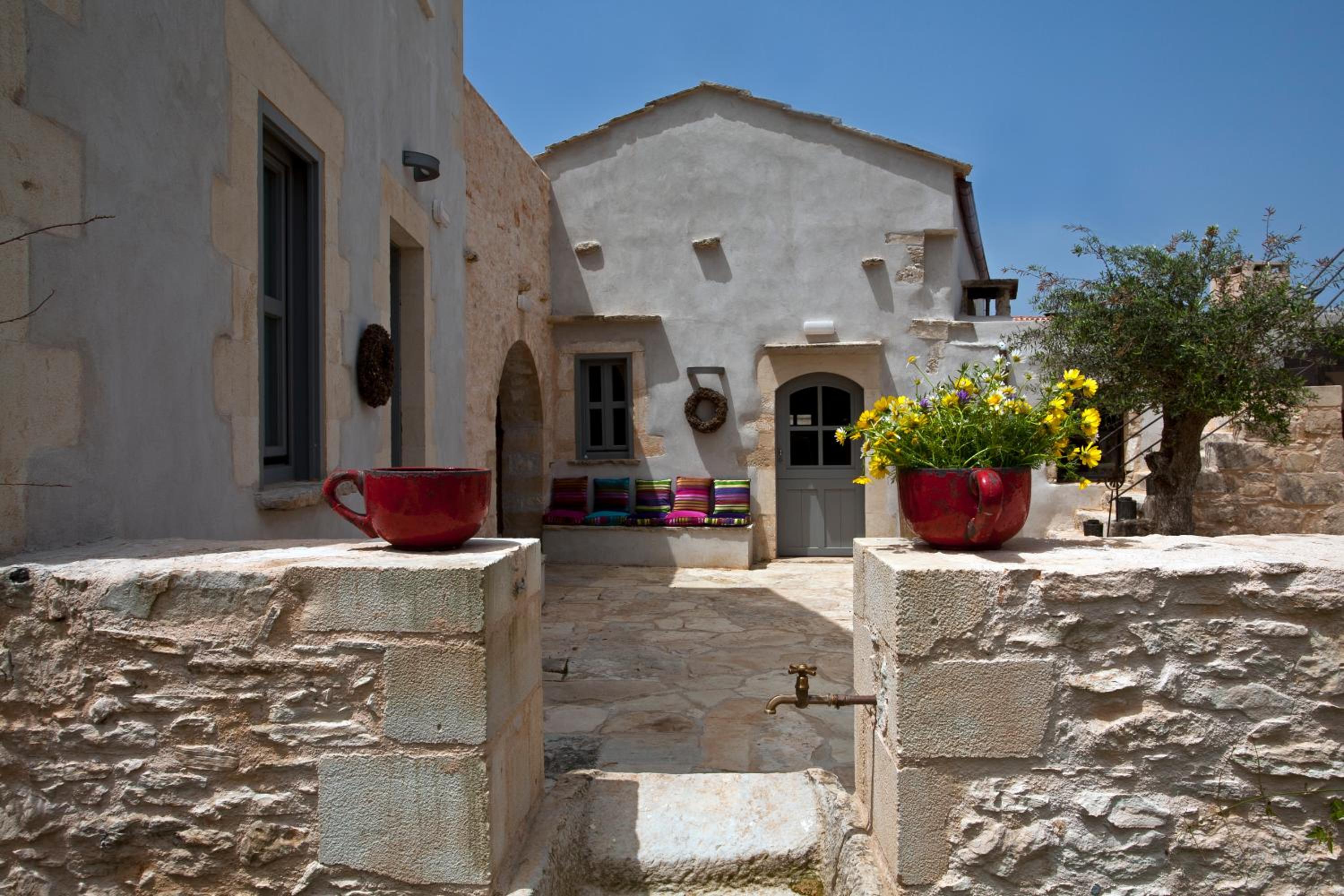 Athermigo Boutique Estate