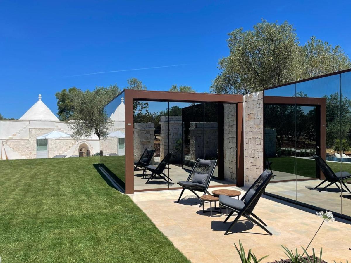 OSTUNI MIRROR trullo and mirror house photo 2