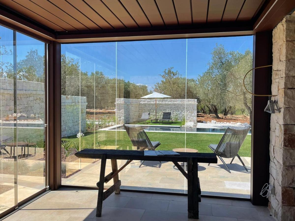 OSTUNI MIRROR trullo and mirror house photo 5