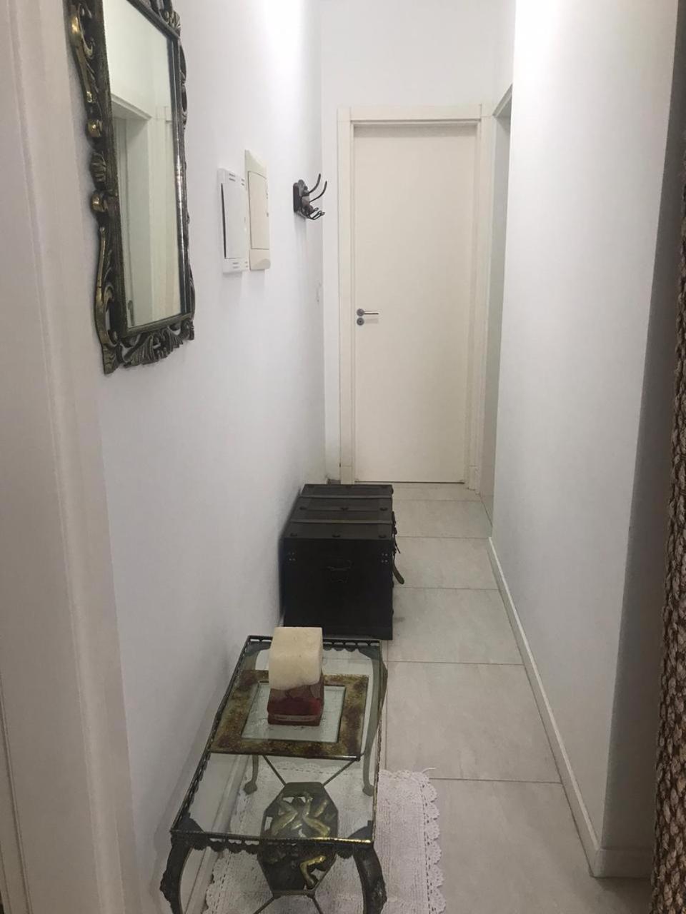Apartamento, Cobertura, 2 suites ,localizado 200 mts da praia Bombinhas Centro
