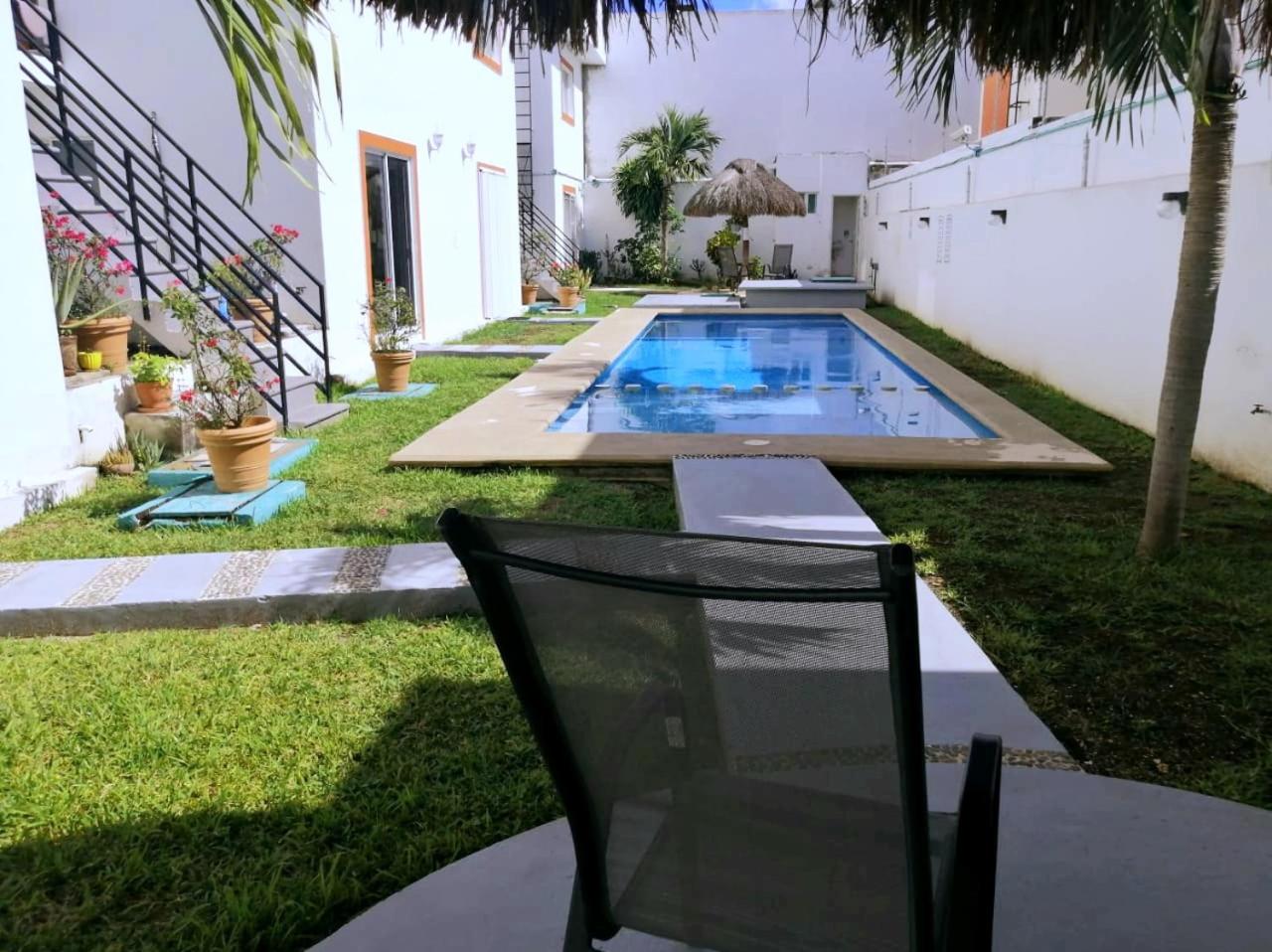 Photo 10