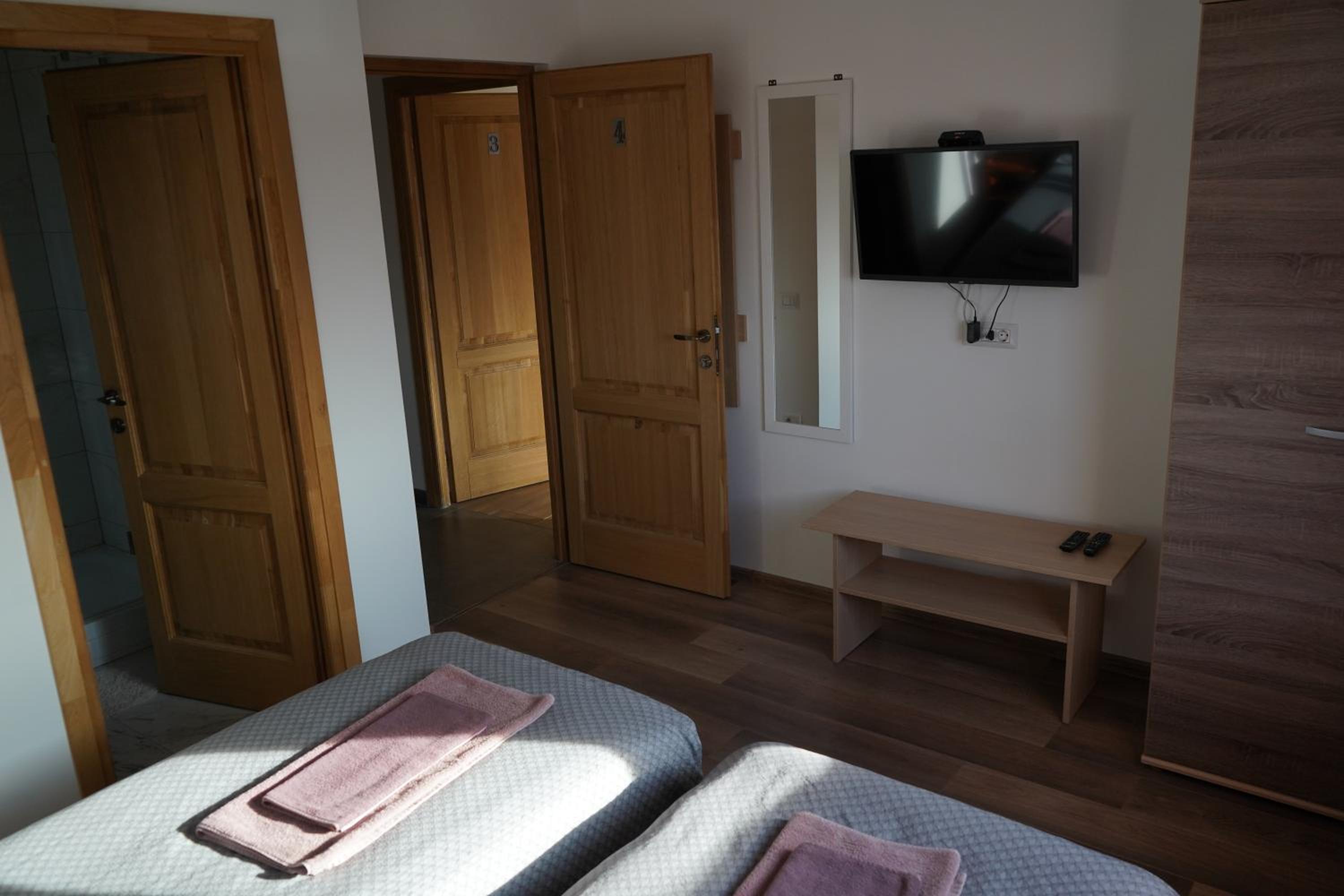Pensiunea Giulia Home
