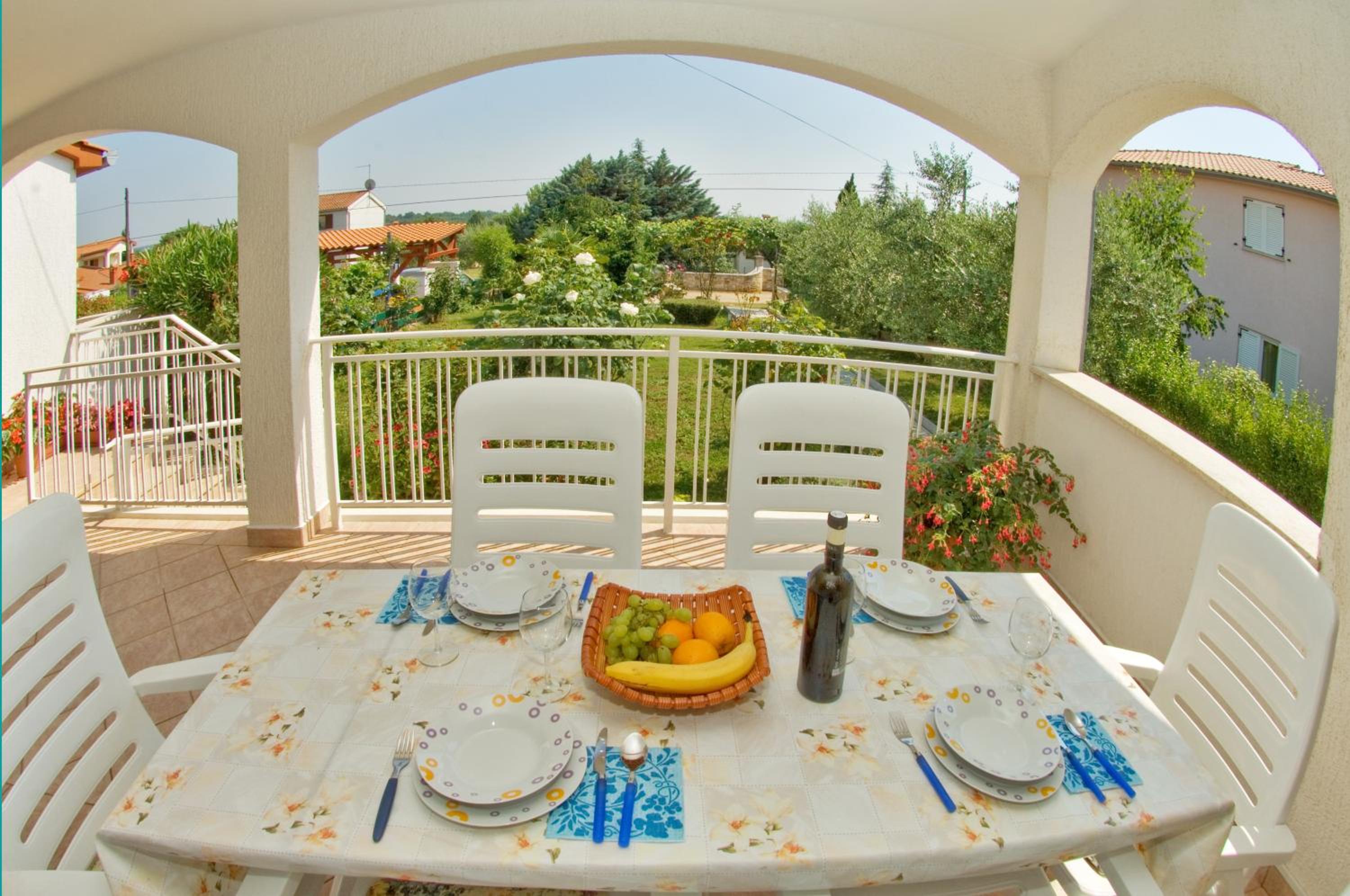 Holiday Home Magnolia view 2